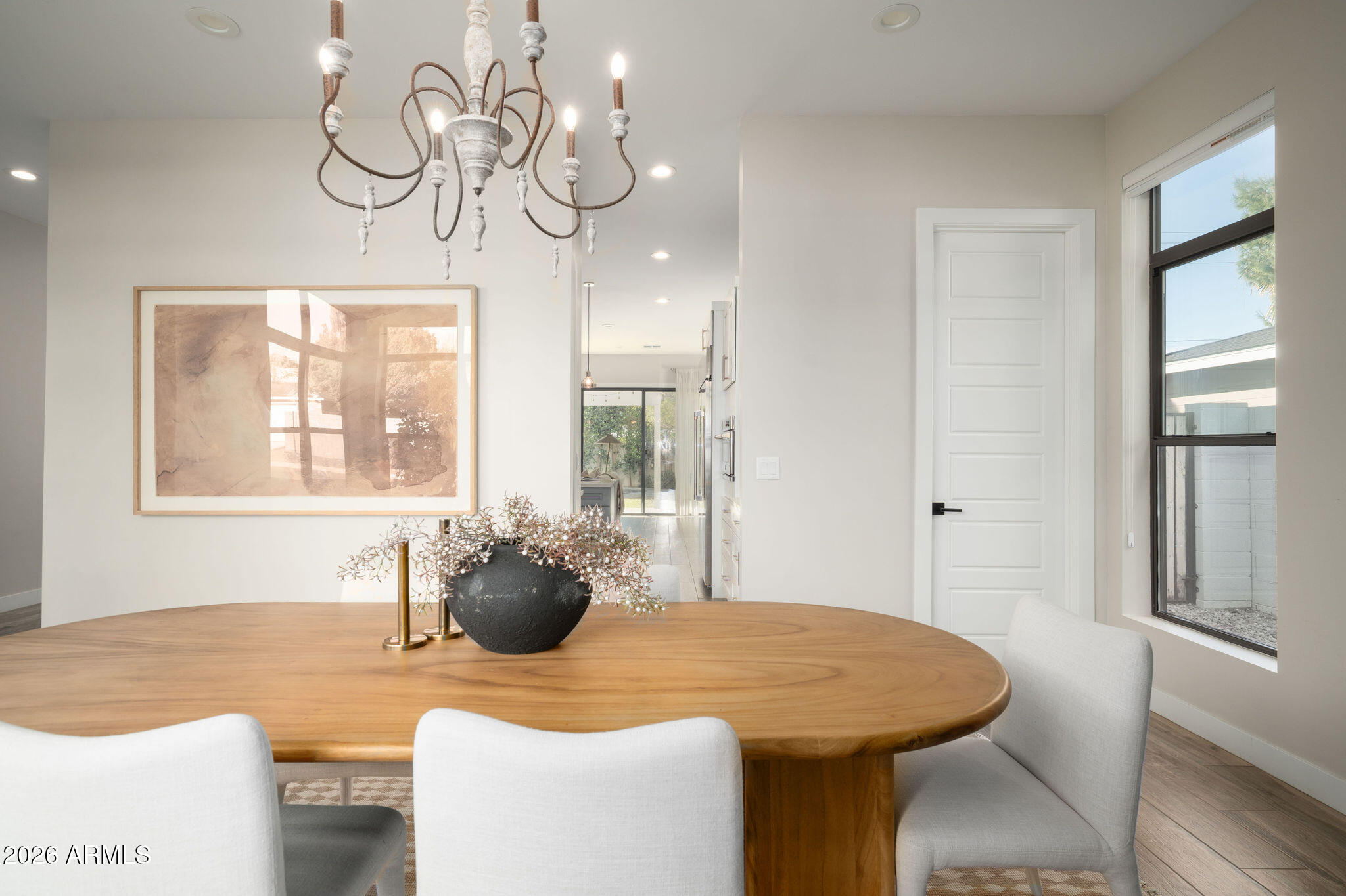 4533 E MONTECITO Avenue