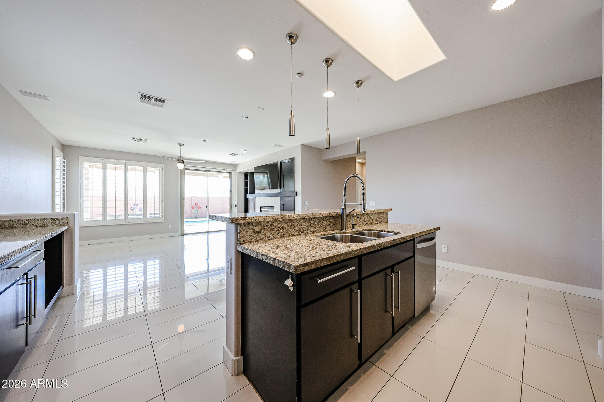 ANTHEM UNIT 50 - Residential