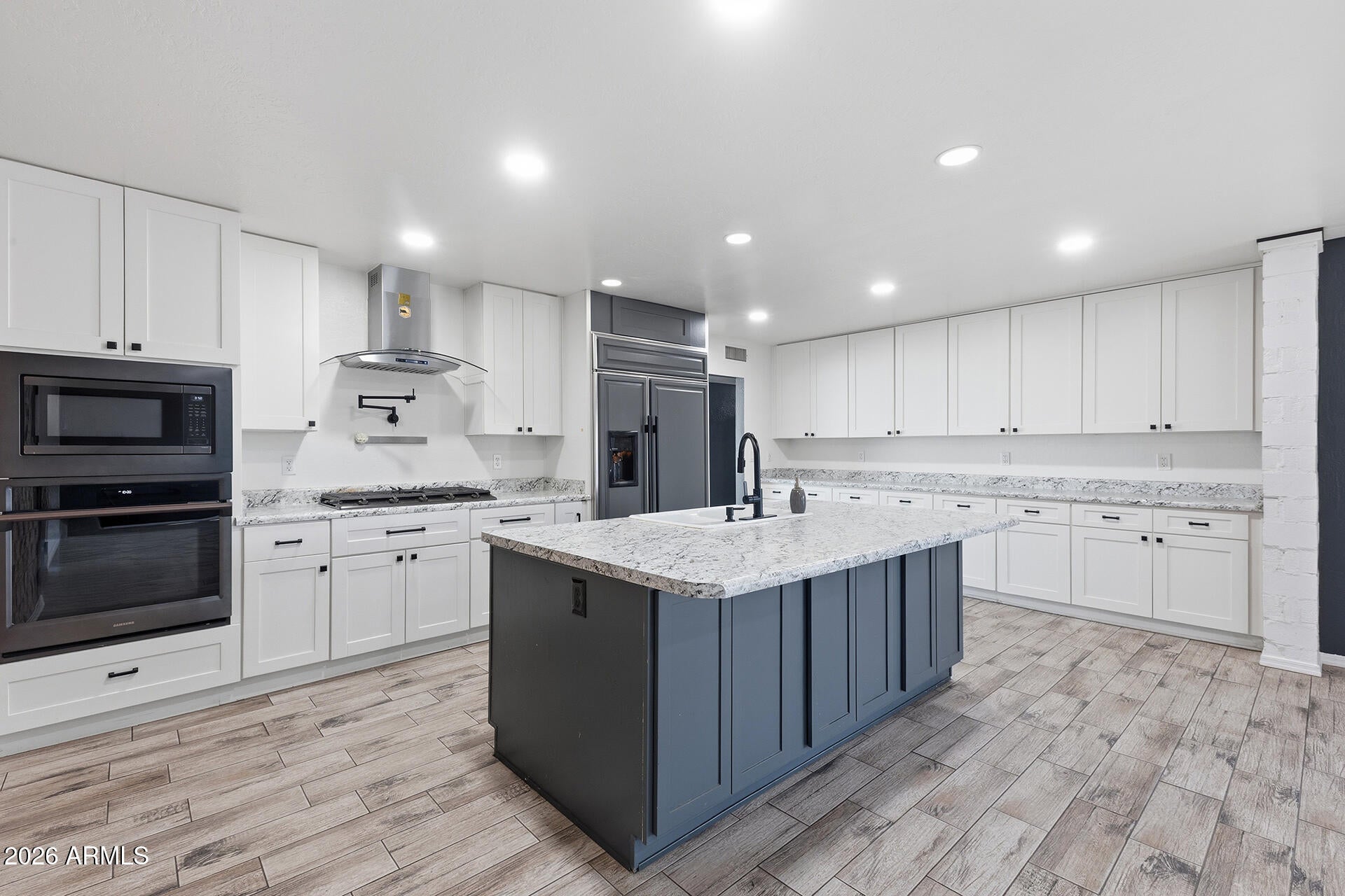 4019 W CITRUS Way