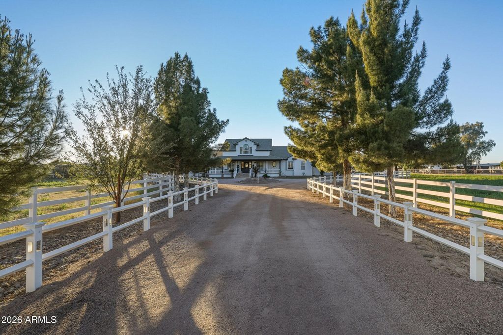 Photo of 23416 S 182nd Street, Gilbert, AZ 85298 (MLS # 6976896)