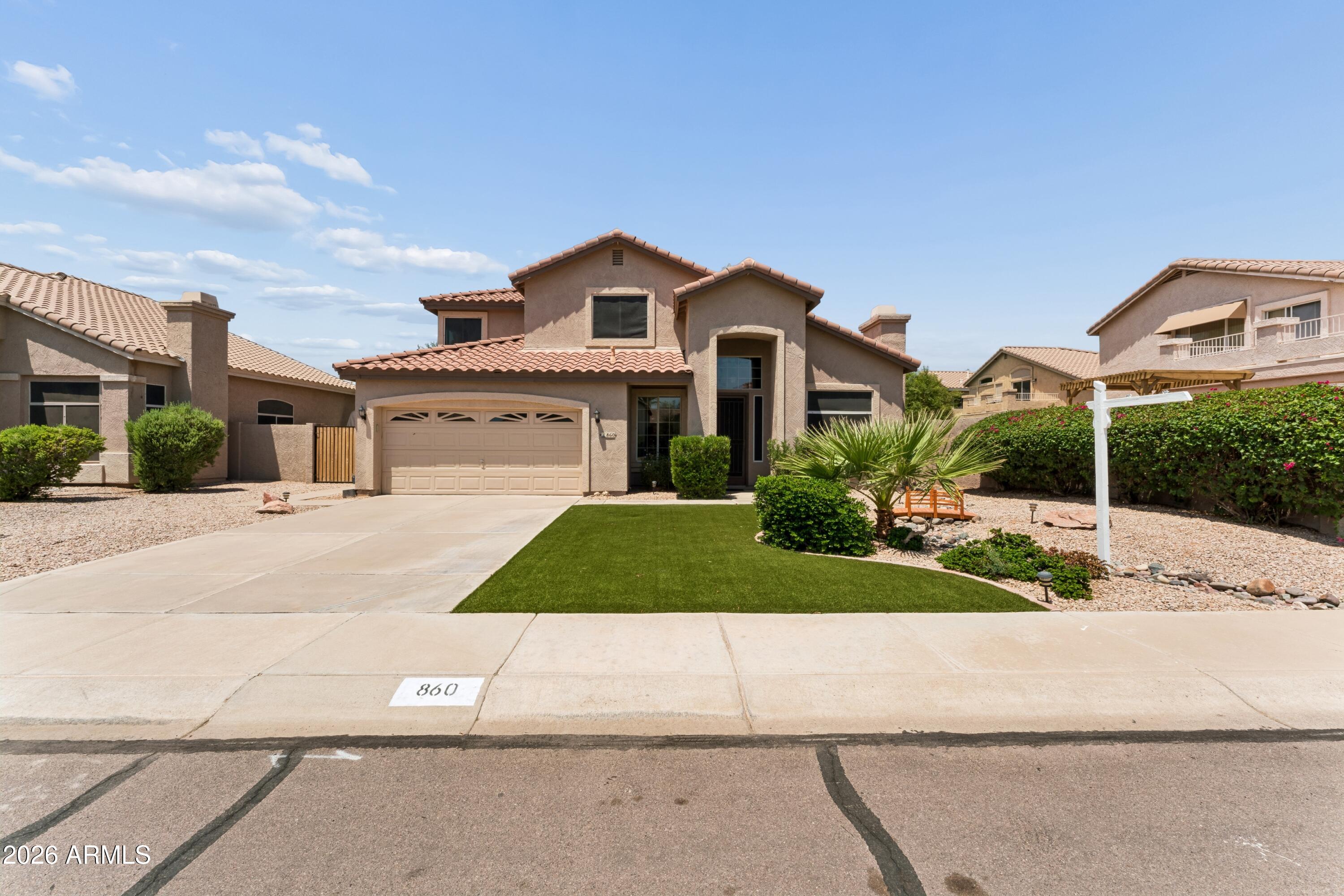 860 N WOODBURNE Drive