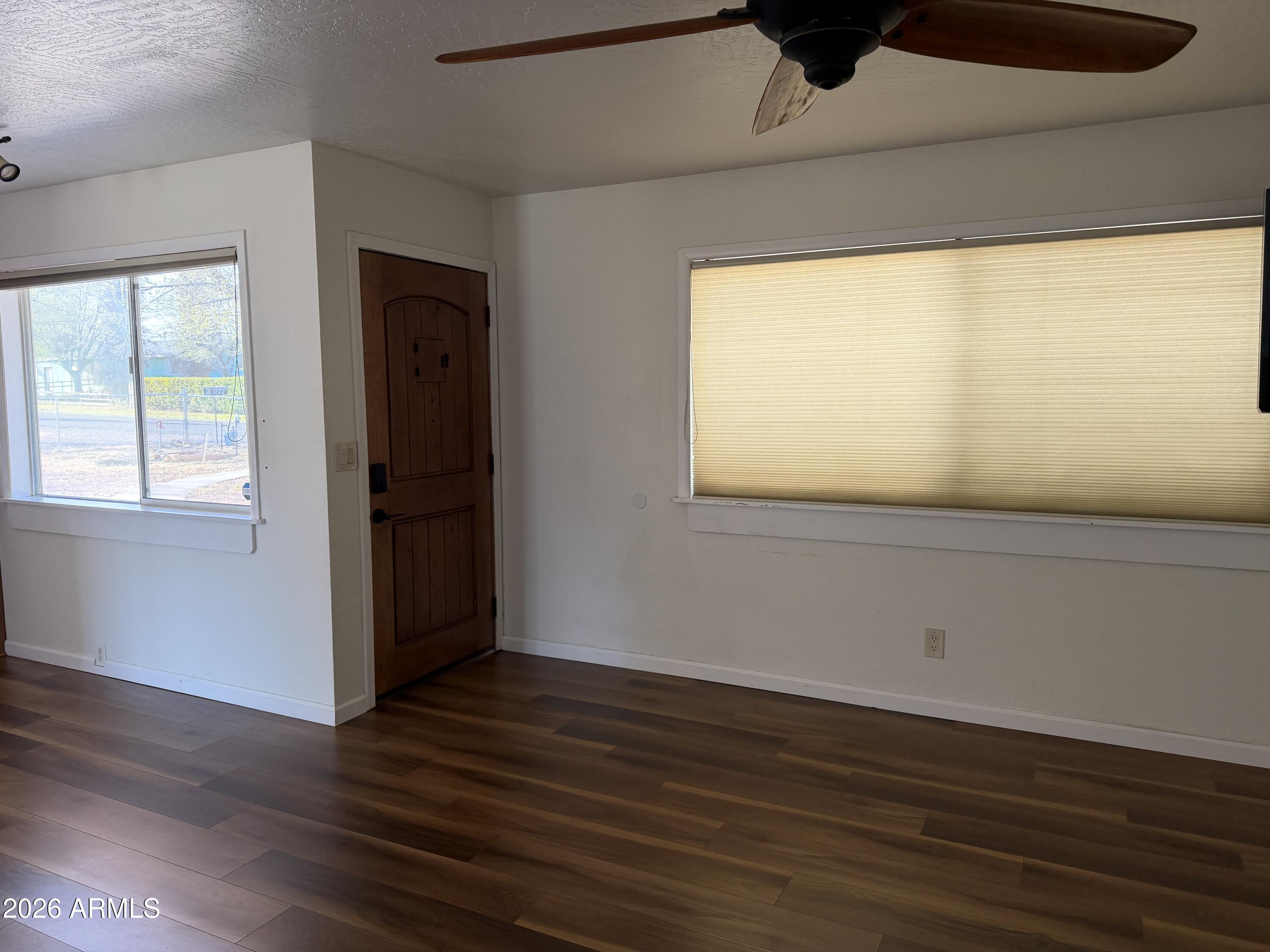 1723 E CYPRUS Street