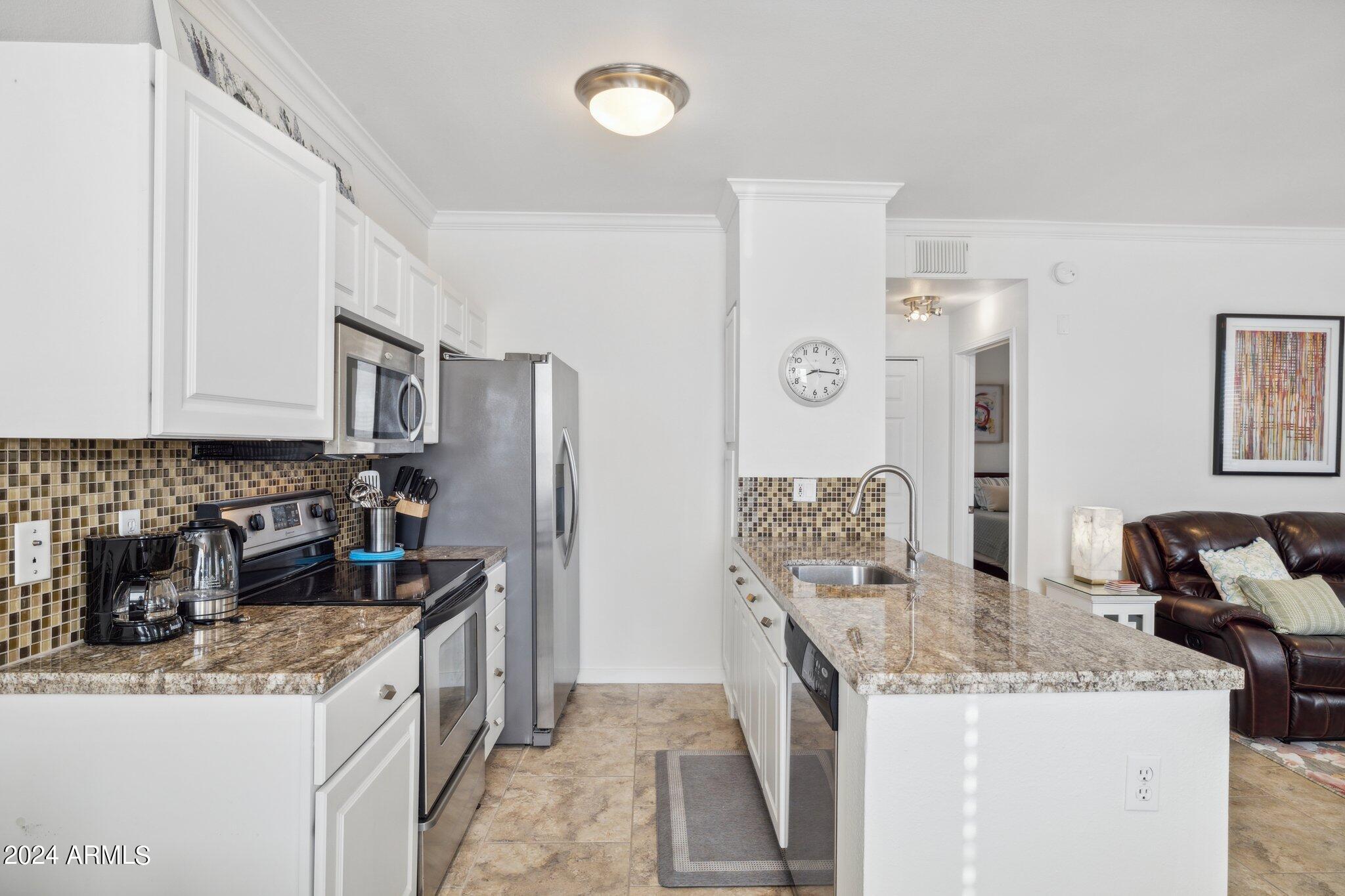 7009 E ACOMA Drive 2065