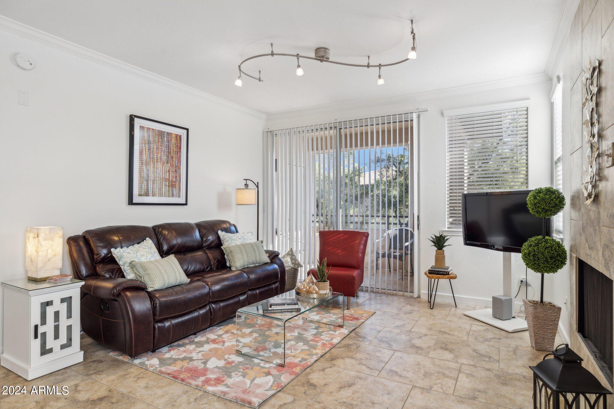 7009 E ACOMA Drive 2065