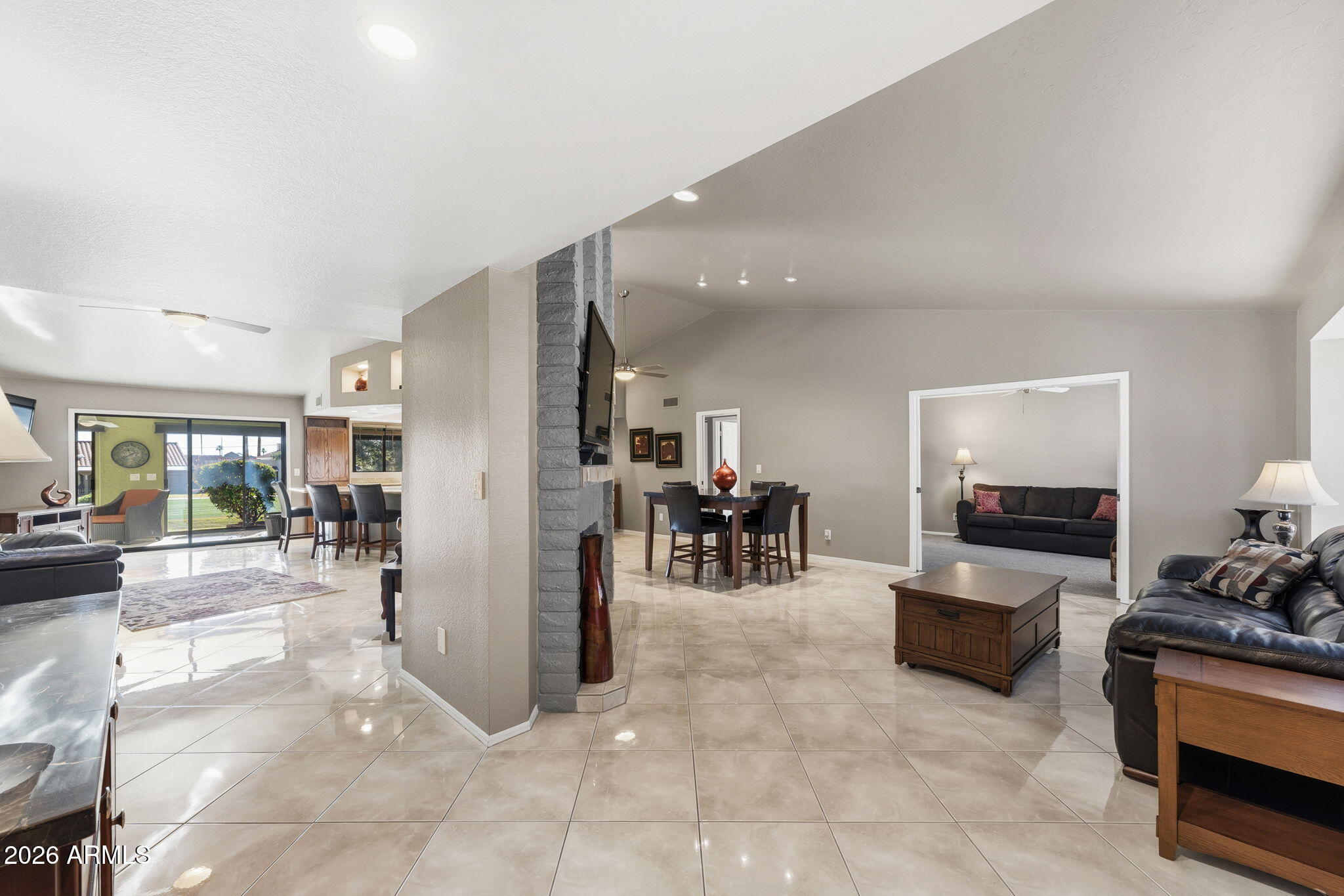 1404 LEISURE WORLD --