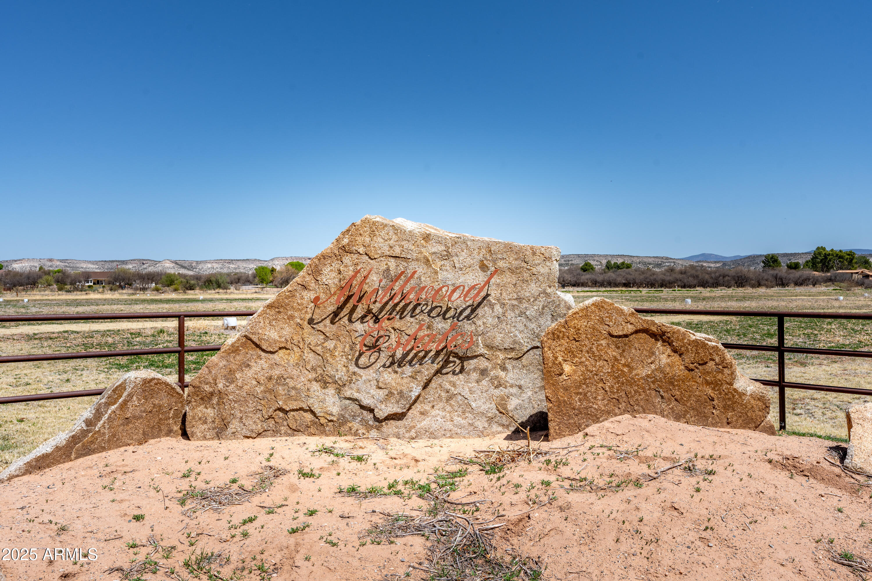 2444 S KYNLEE Drive 2