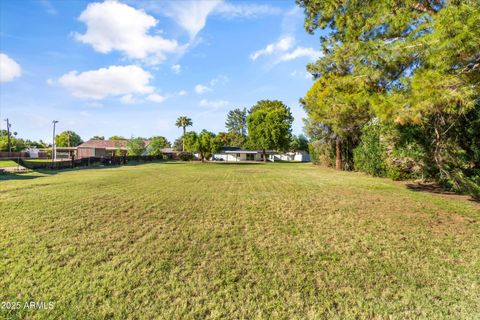 2029 W SHAWNEE Drive Chandler AZ 85224