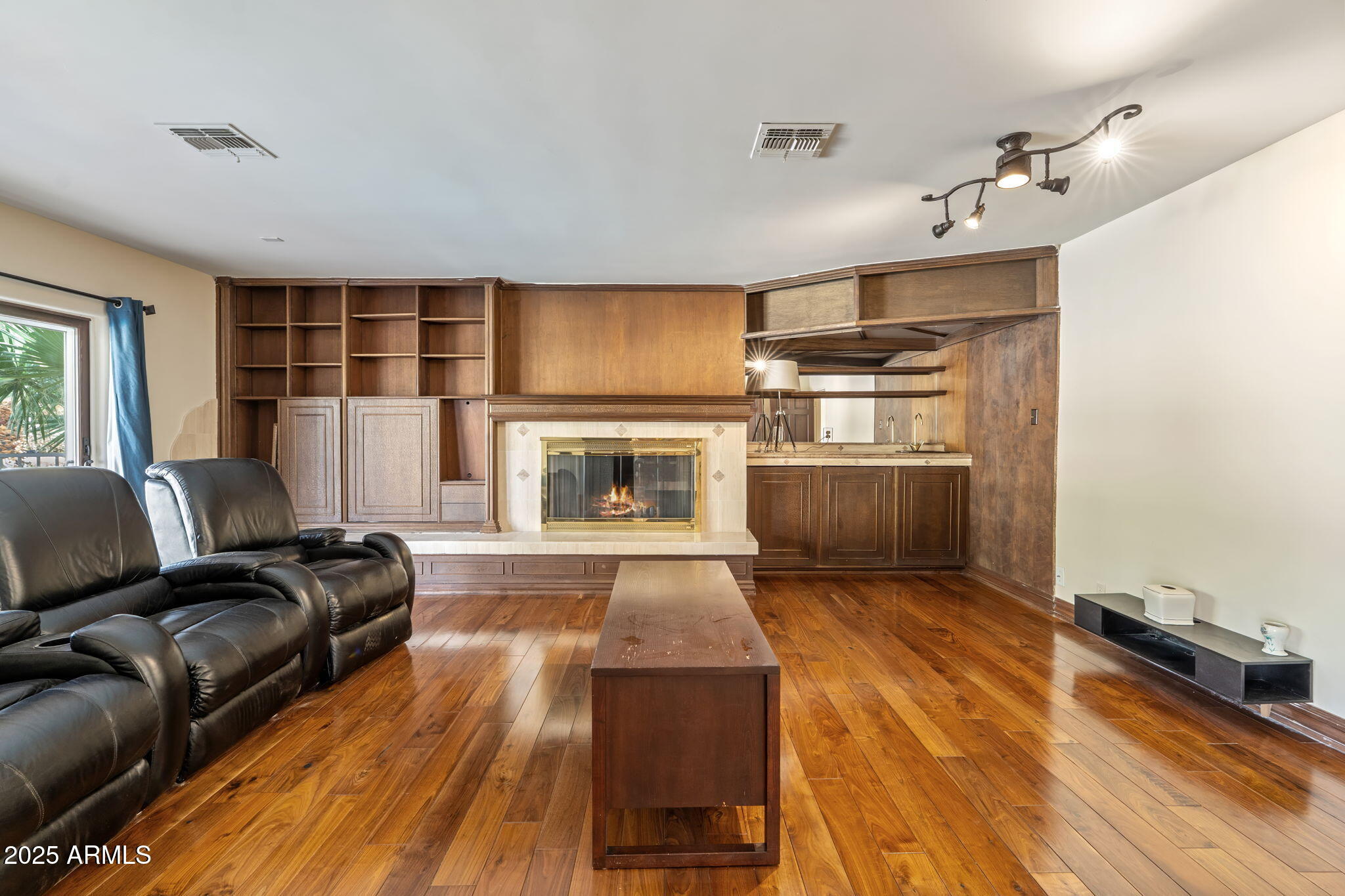 5310 E CAMELBACK Road