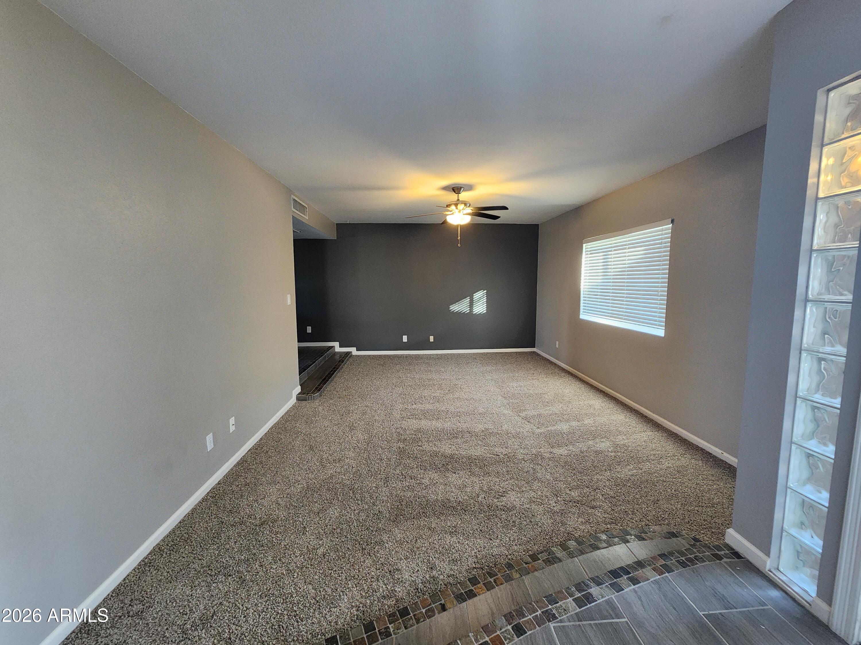 1116 E REDFIELD Road