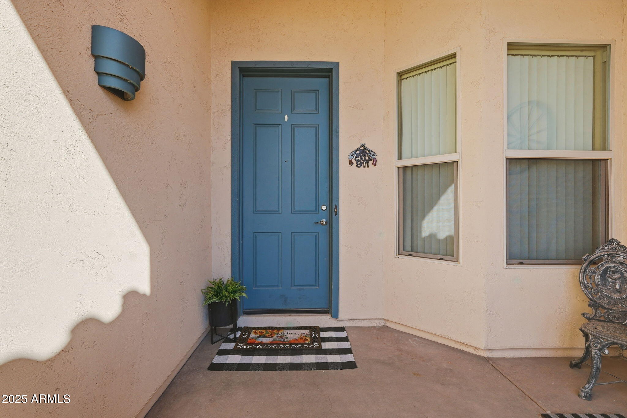 8177 S BULL DOG Court