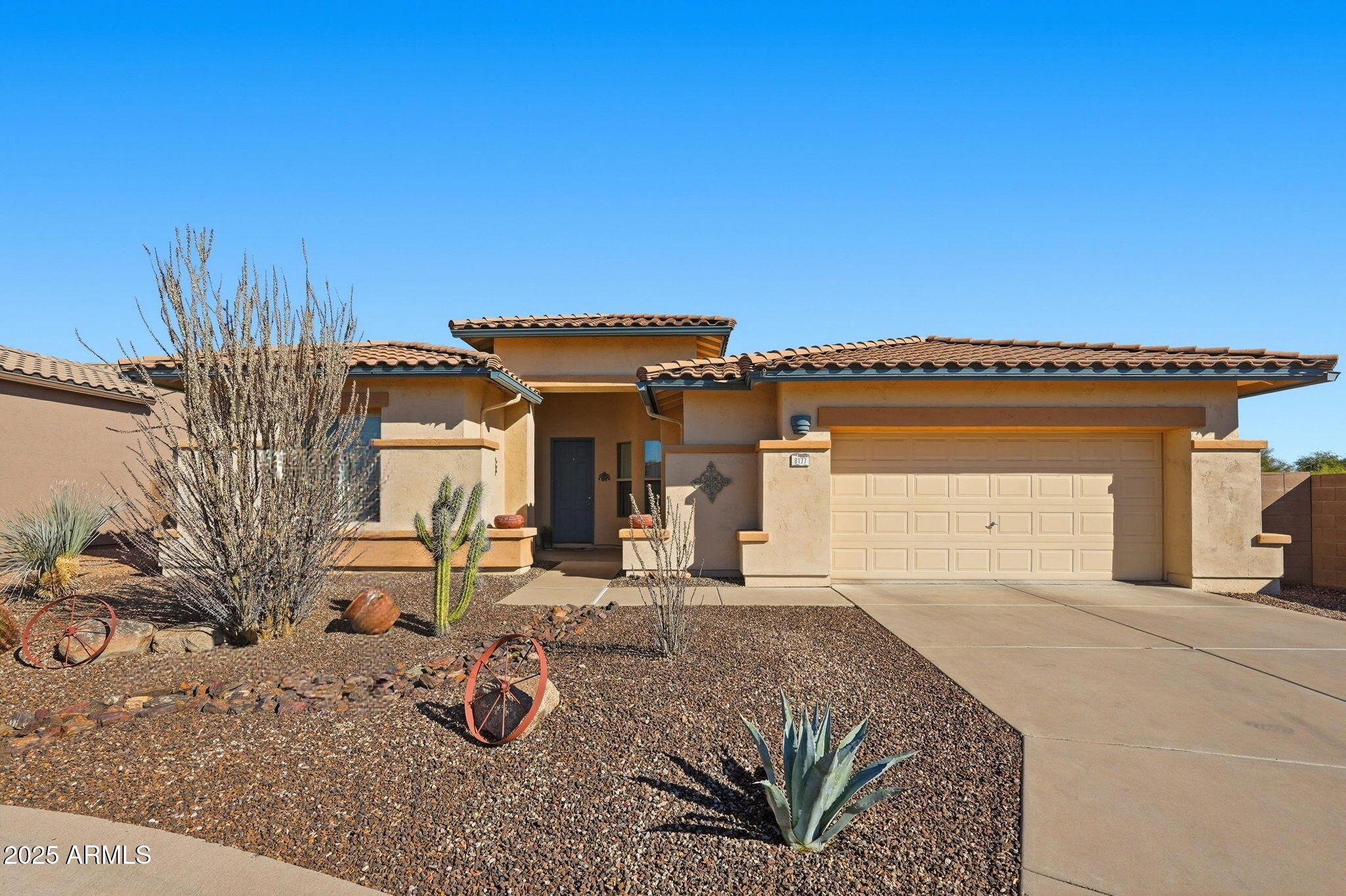 8177 S BULL DOG Court