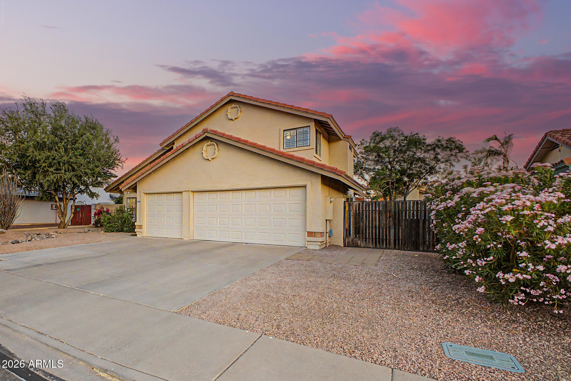 5649 E FAIRBROOK Street