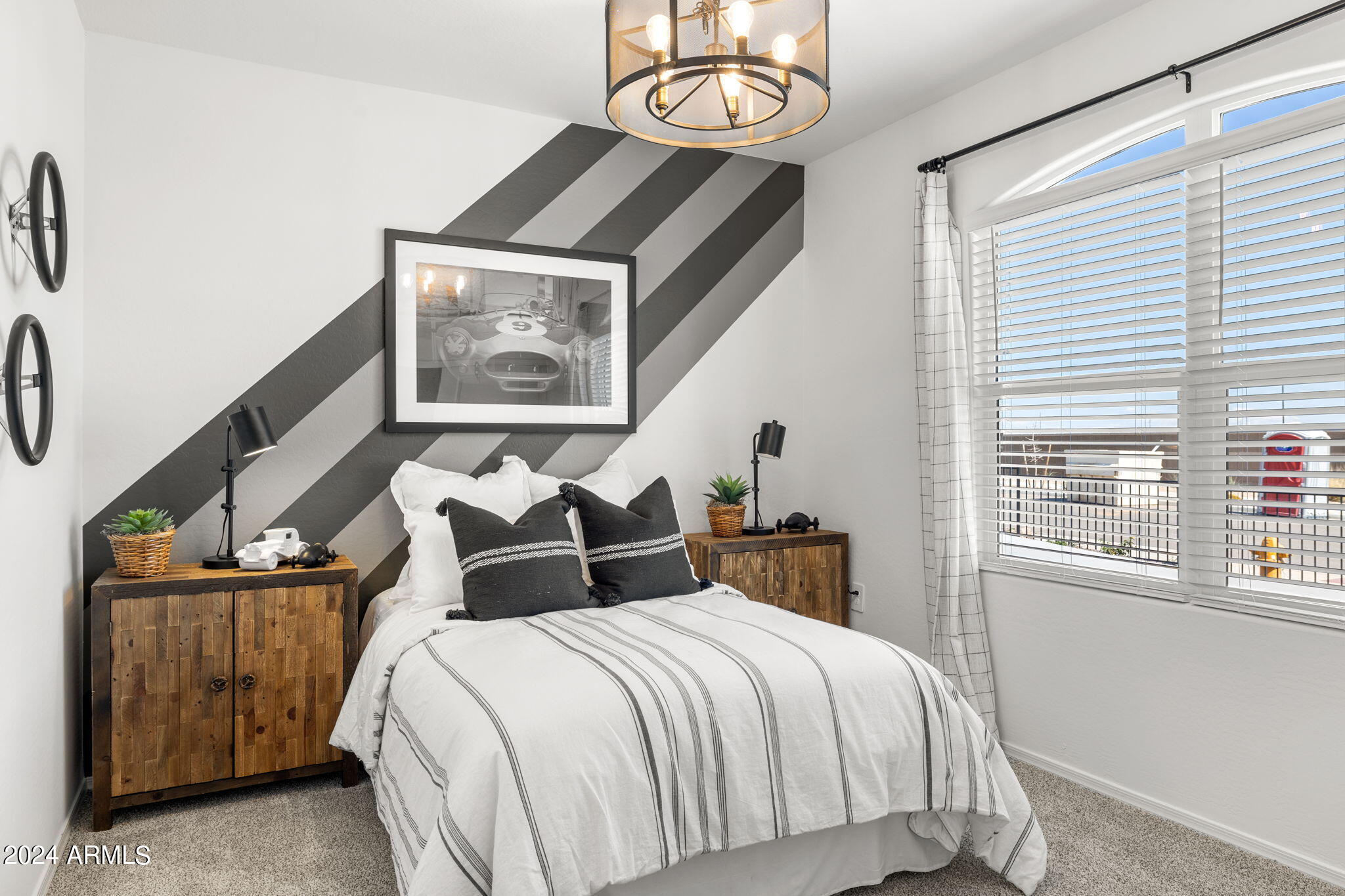 18356 W GRAY FOX Trail