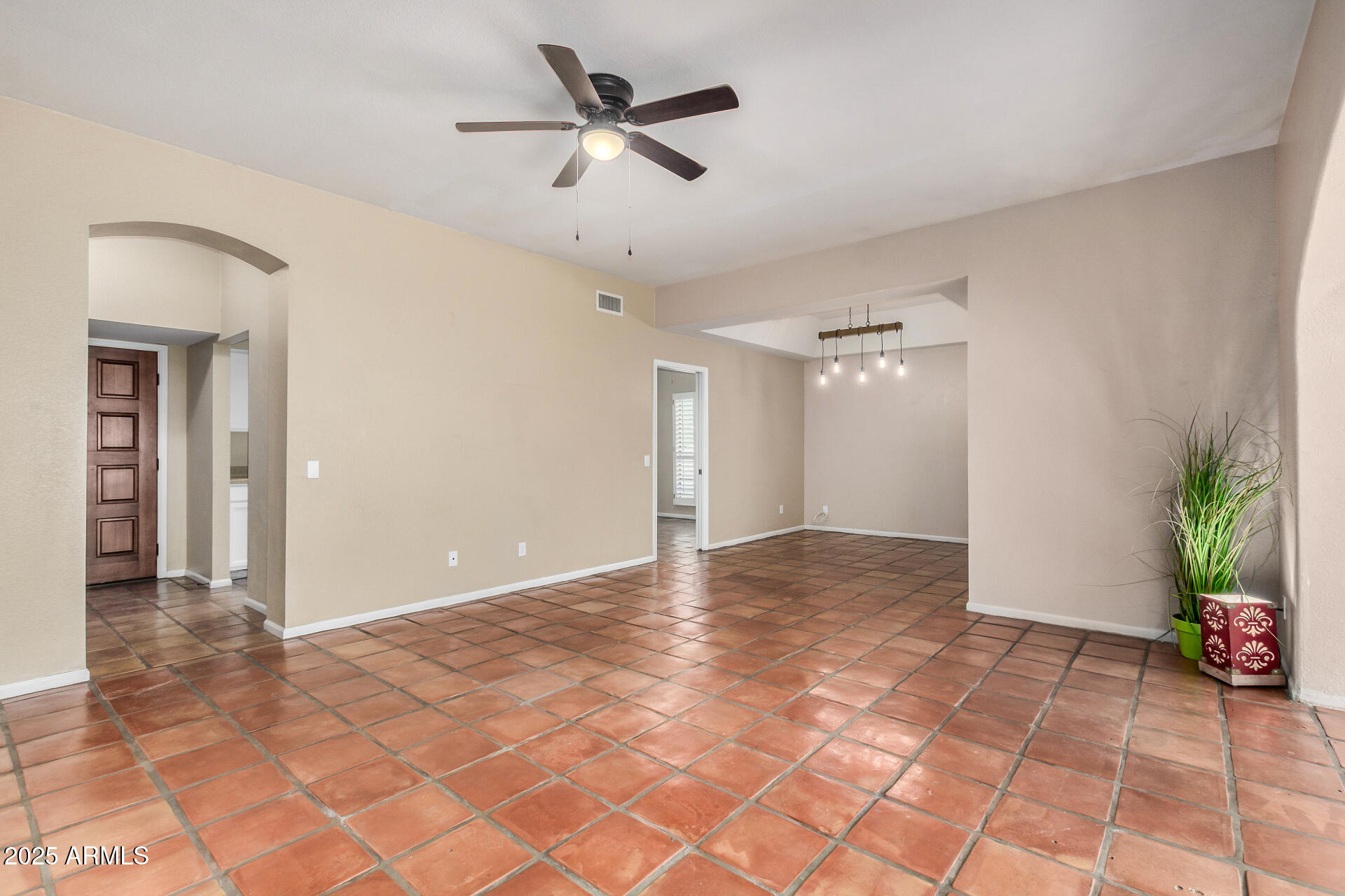 1301 W RIO SALADO Parkway 16