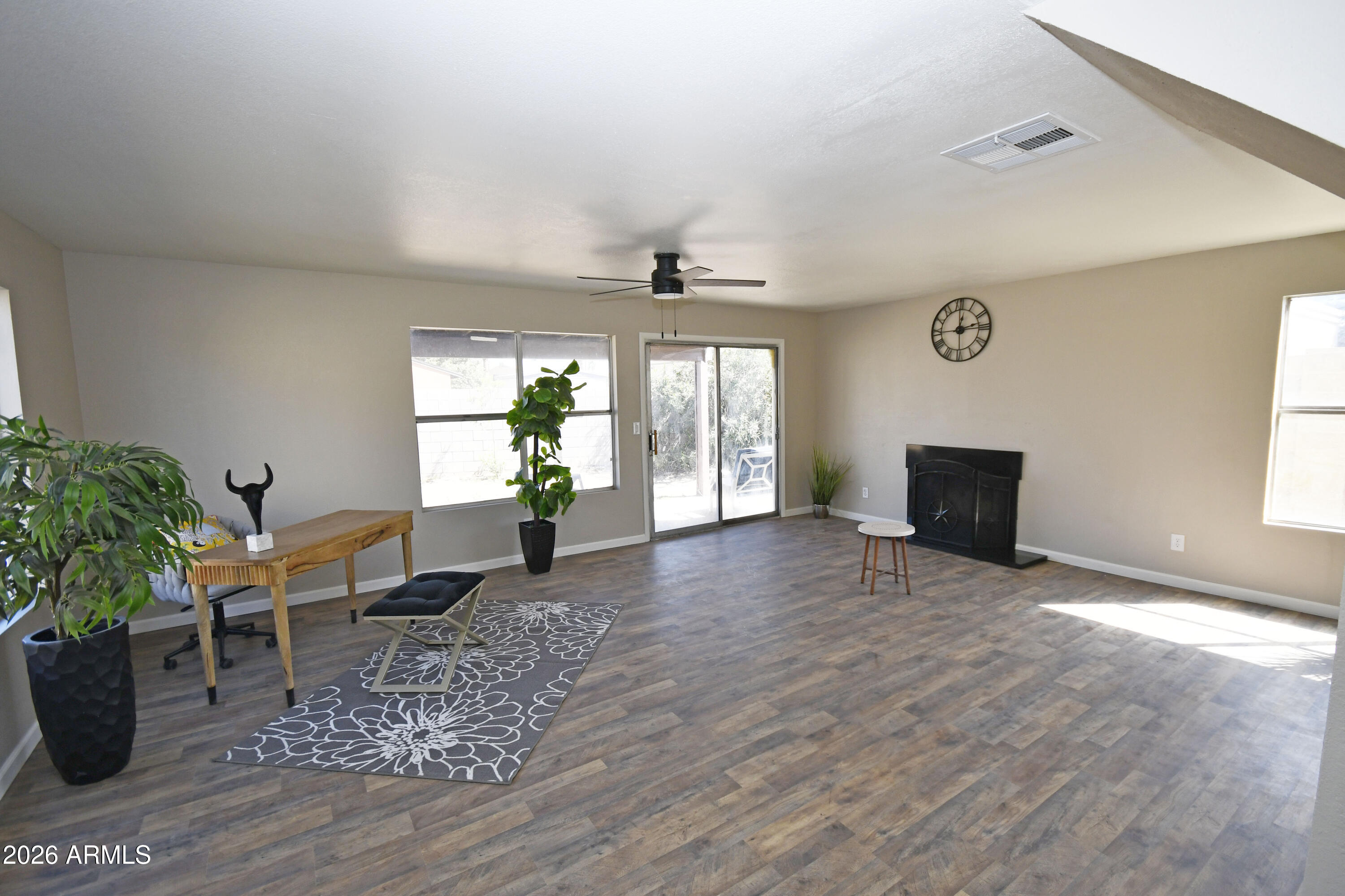 630 E JENSEN Street 137