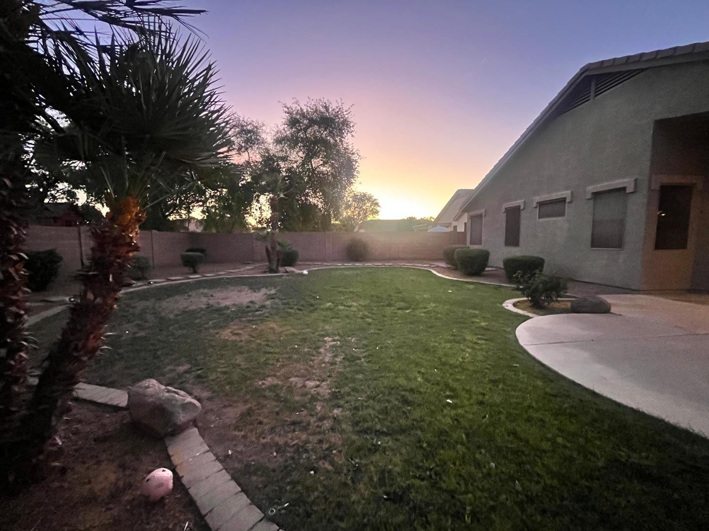 3107 E Kingbird Place