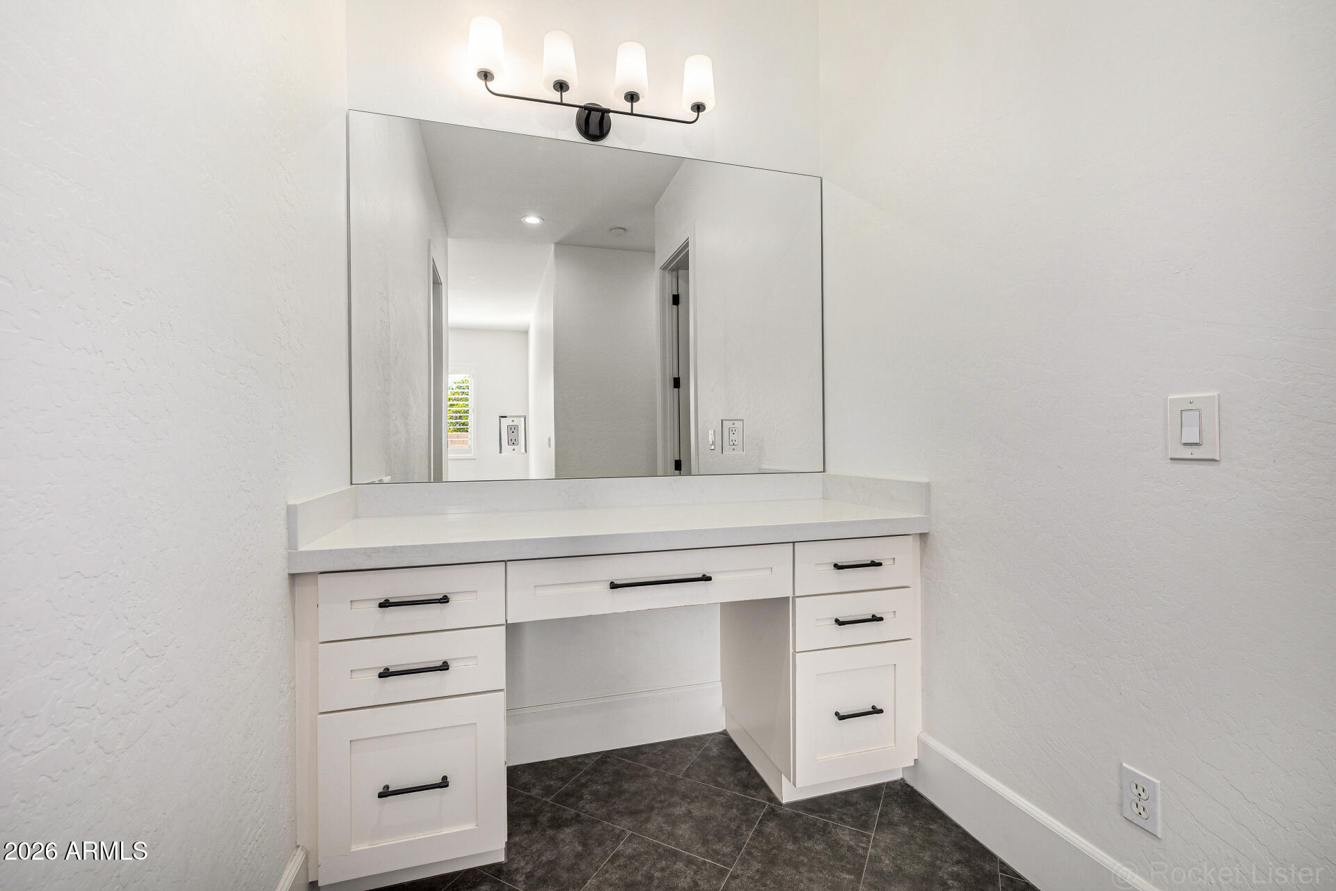 ARBOLEDA UNIT 2 - Residential
