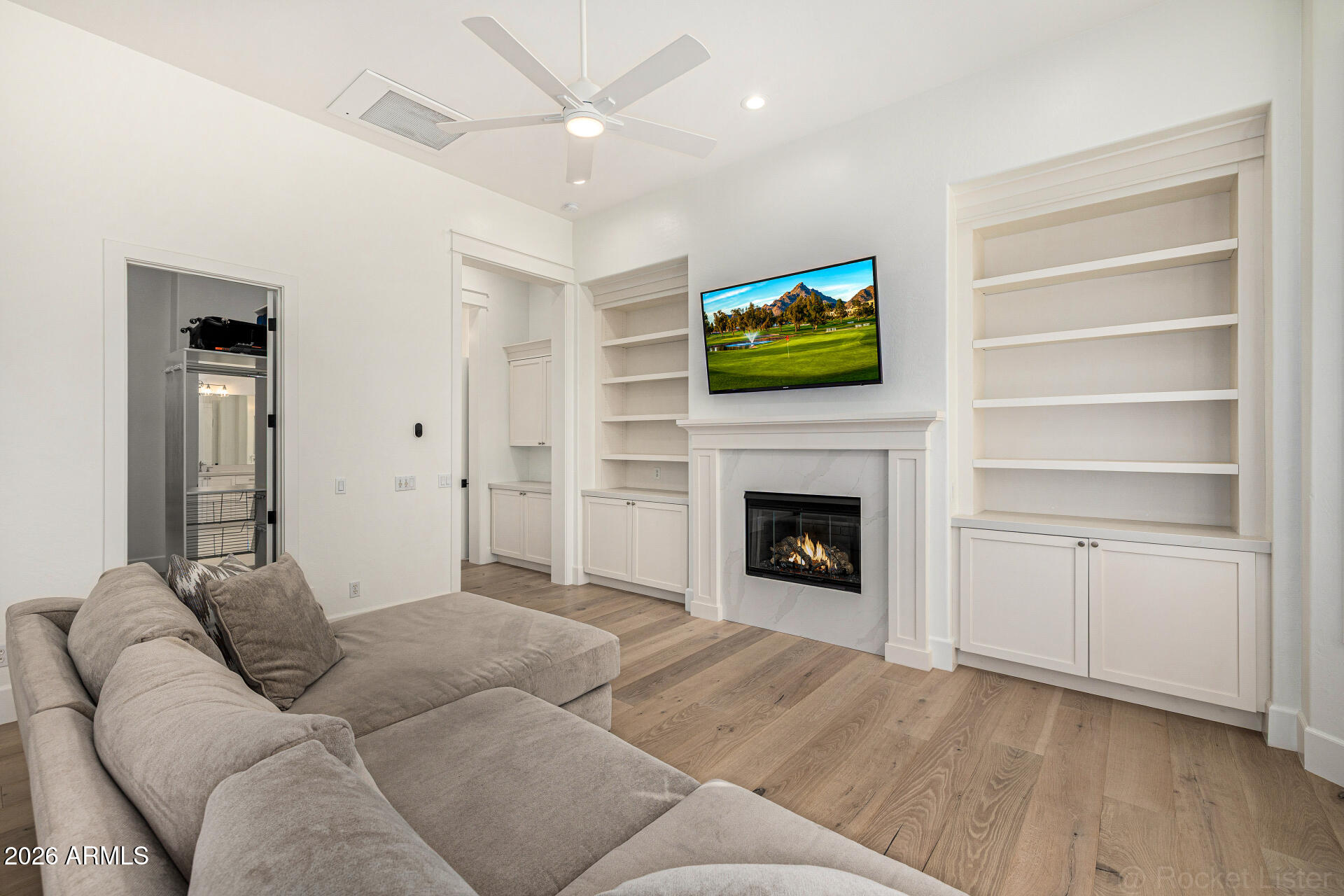 ARBOLEDA UNIT 2 - Residential