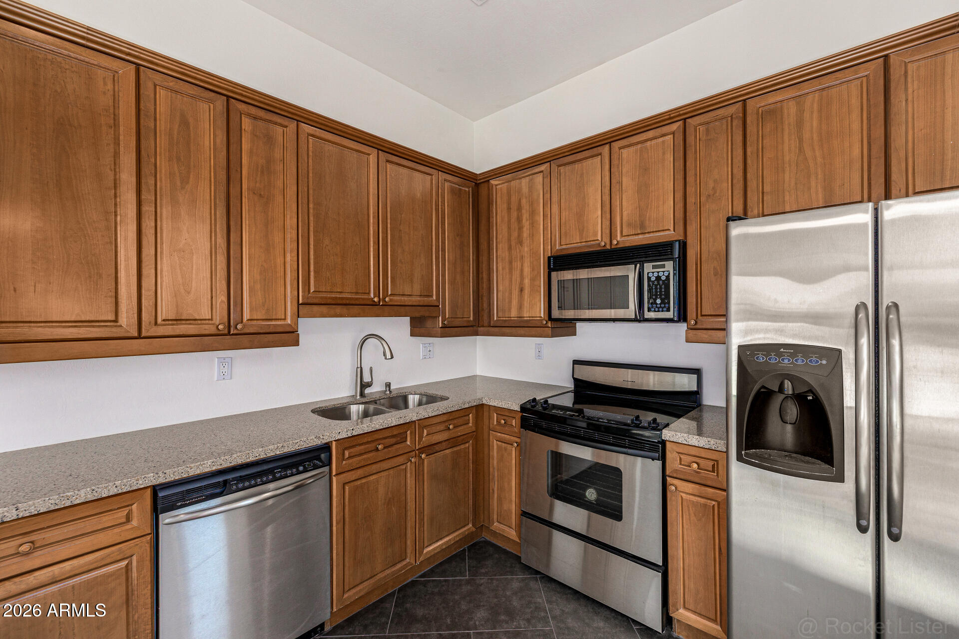 ARBOLEDA UNIT 2 - Residential