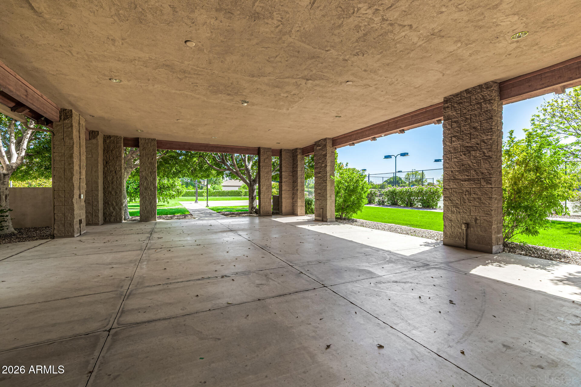 ARBOLEDA UNIT 2 - Residential