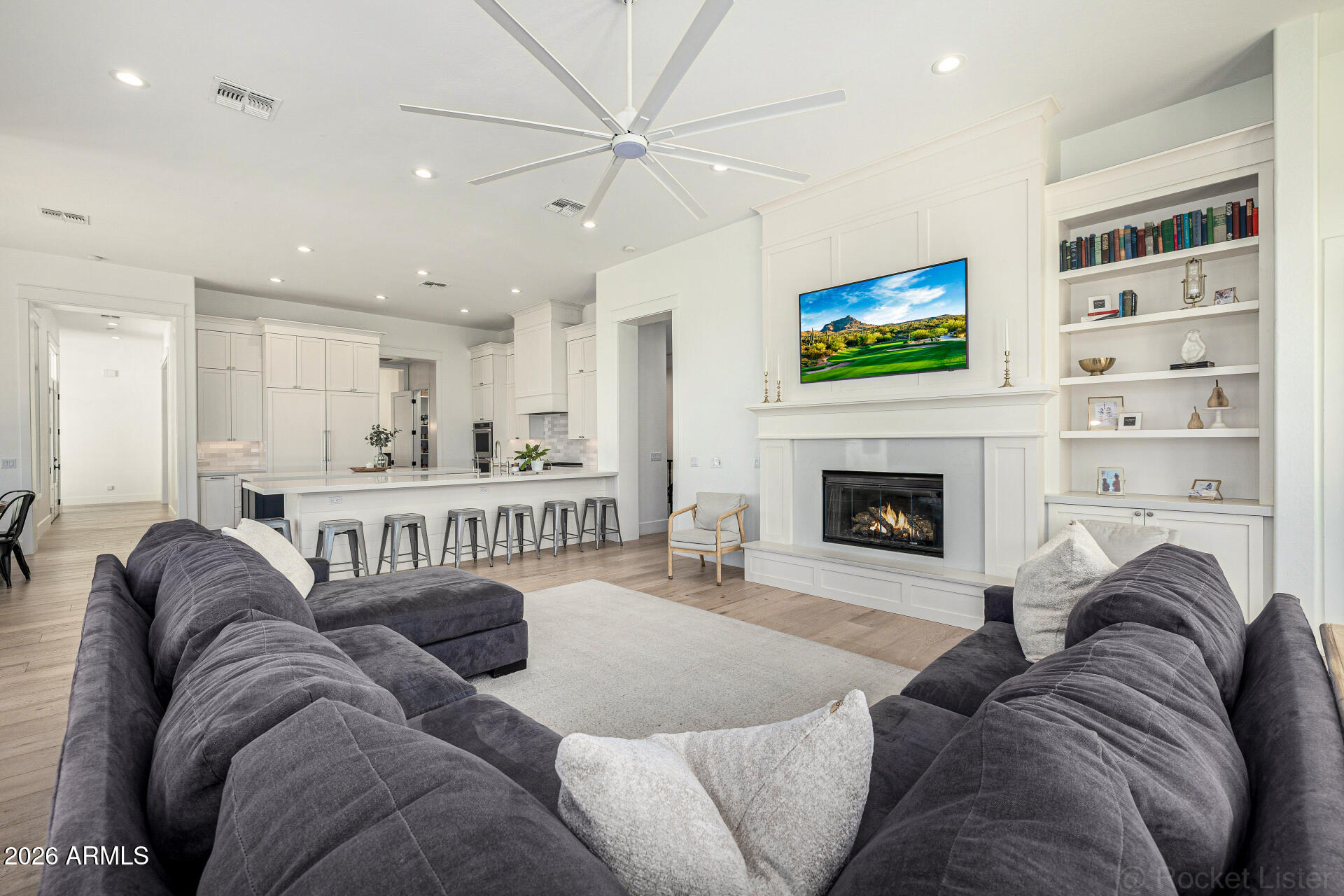 ARBOLEDA UNIT 2 - Residential