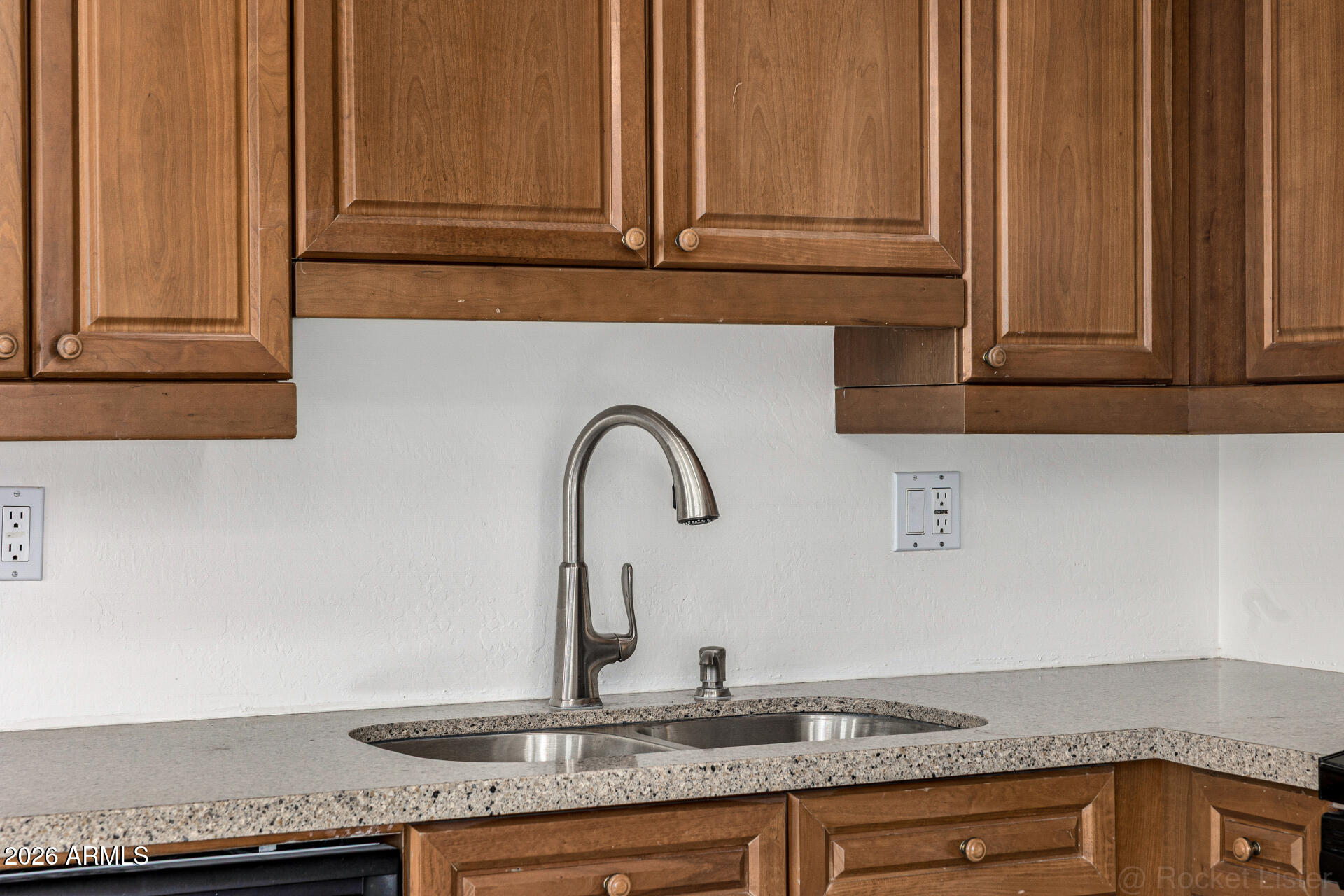 ARBOLEDA UNIT 2 - Residential