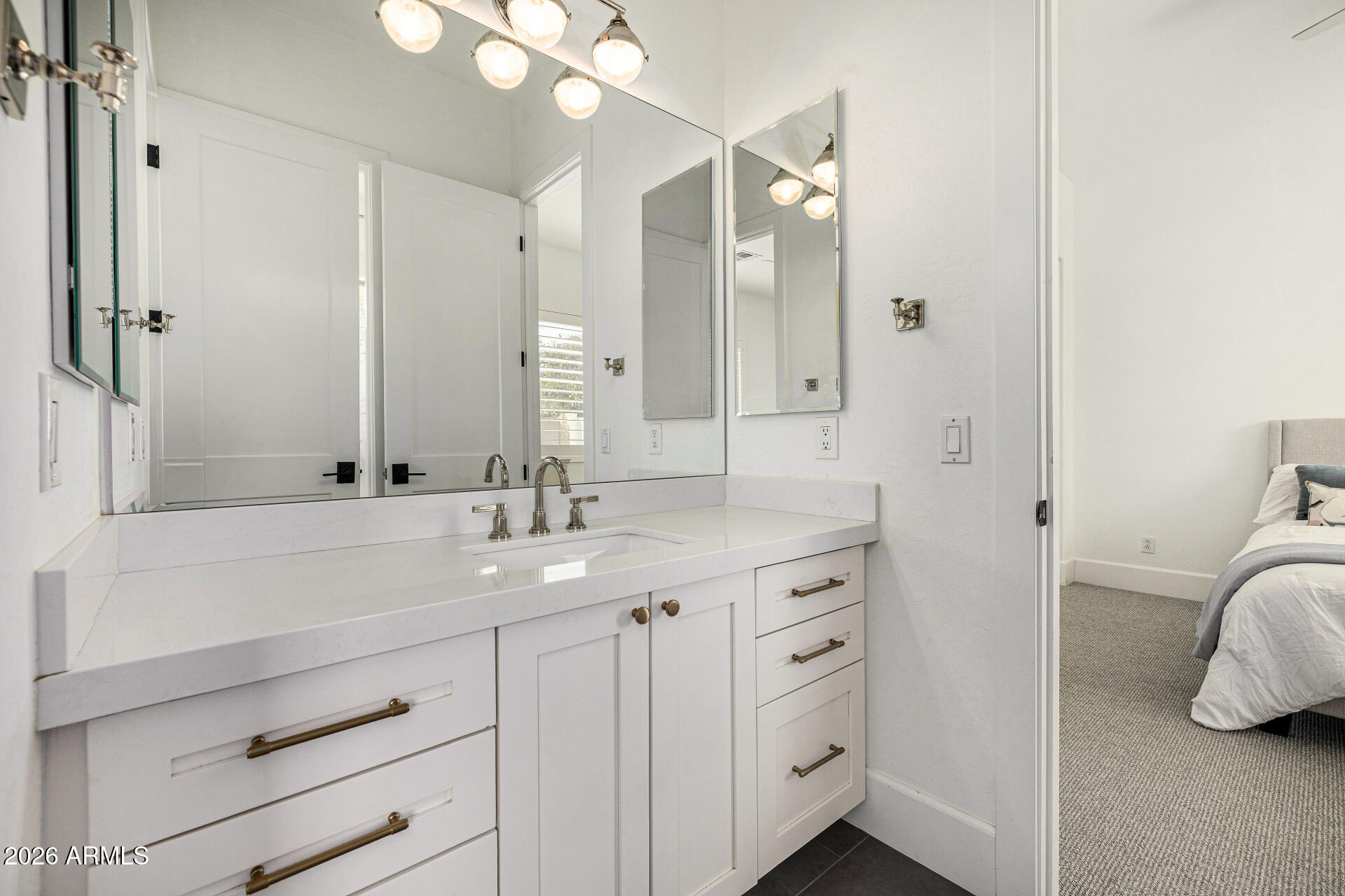 ARBOLEDA UNIT 2 - Residential