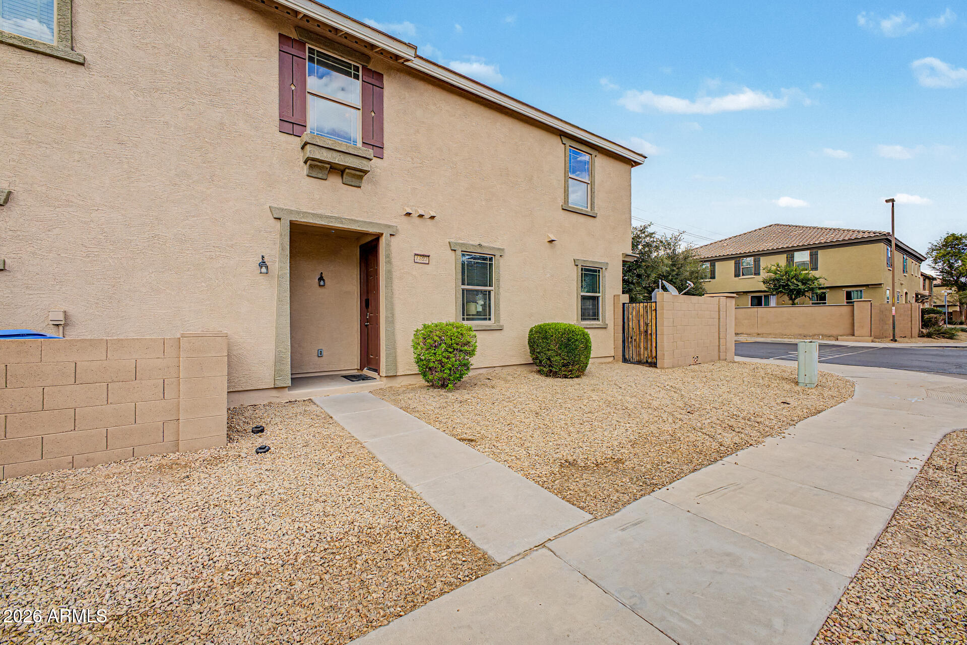1523 N 81ST Drive
