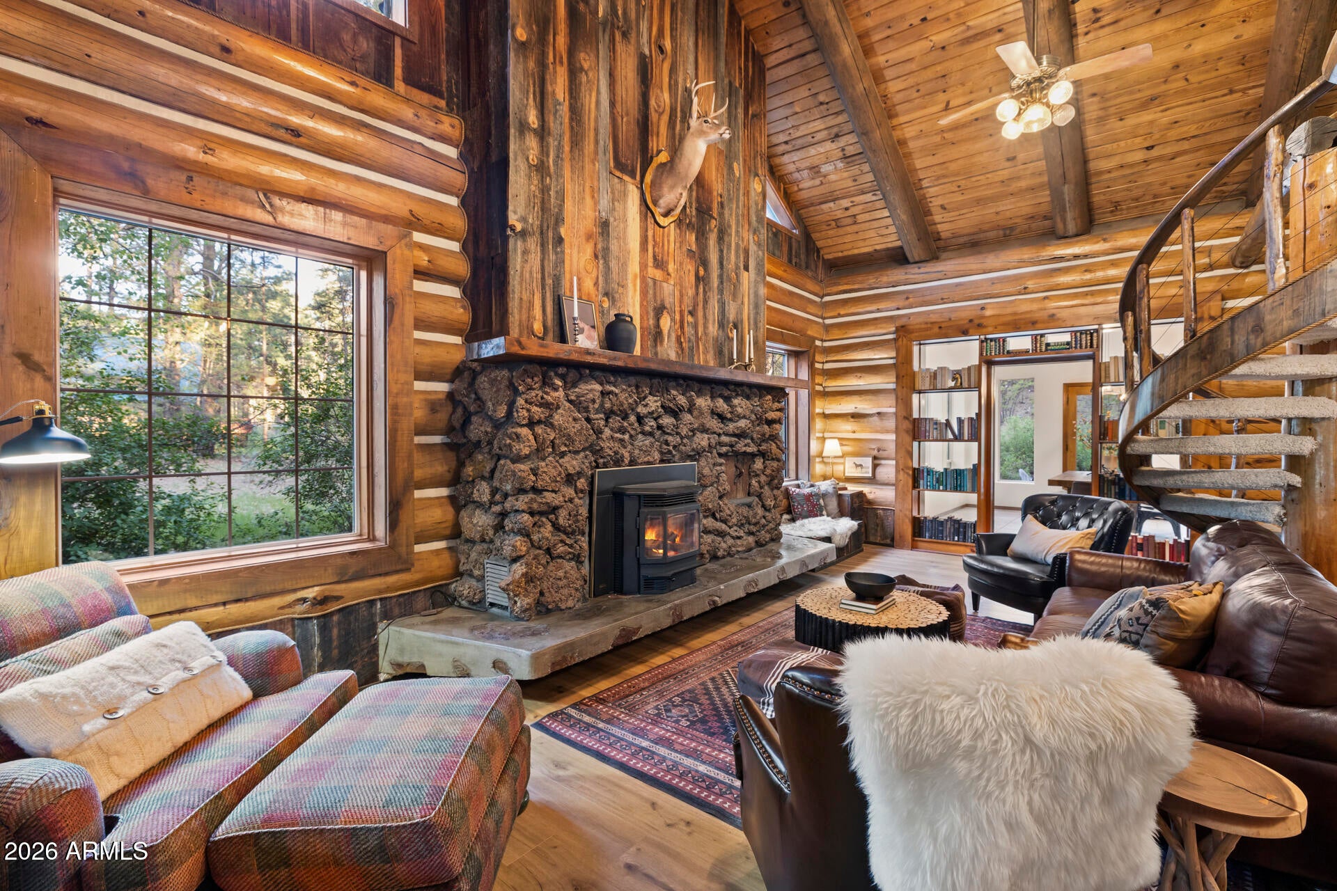 463 W PINE SHADOW Drive