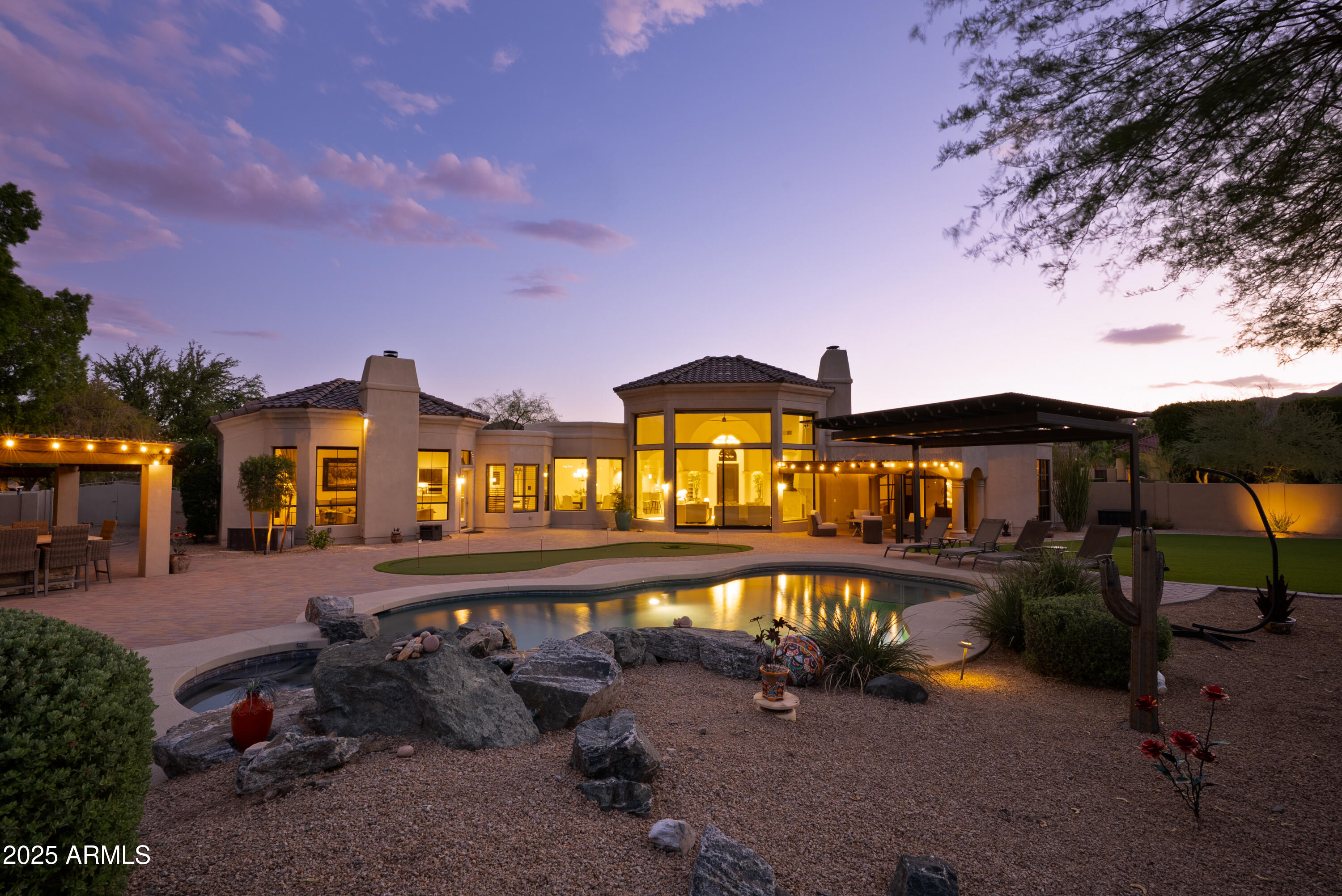 3621 E COCONINO Place