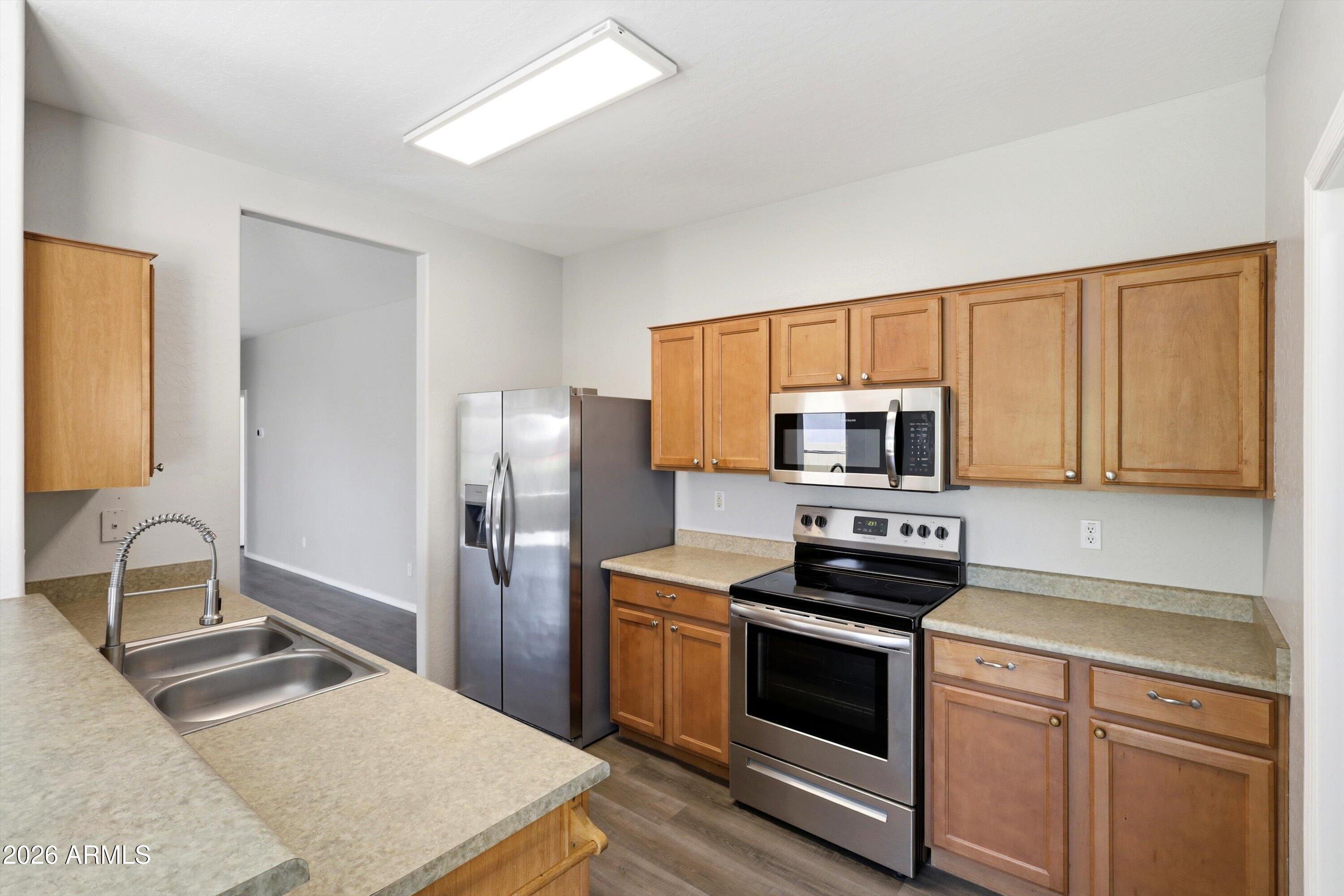 380 E MOUNTAIN VIEW Road