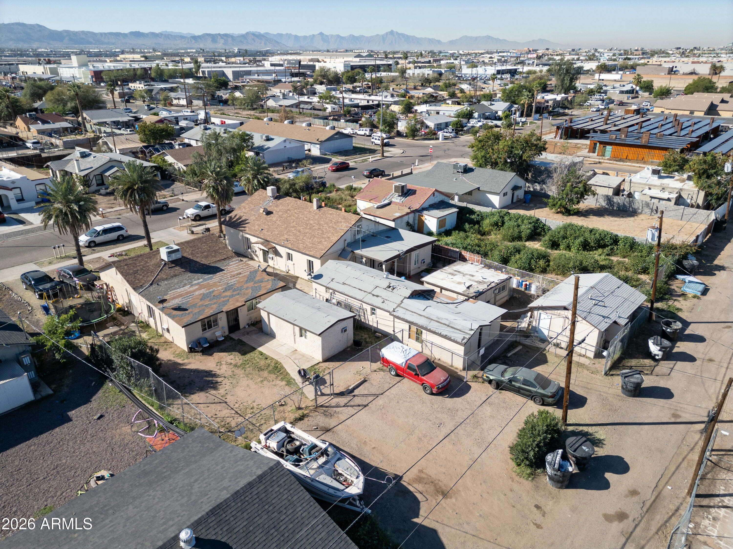 2916 E MONROE Street