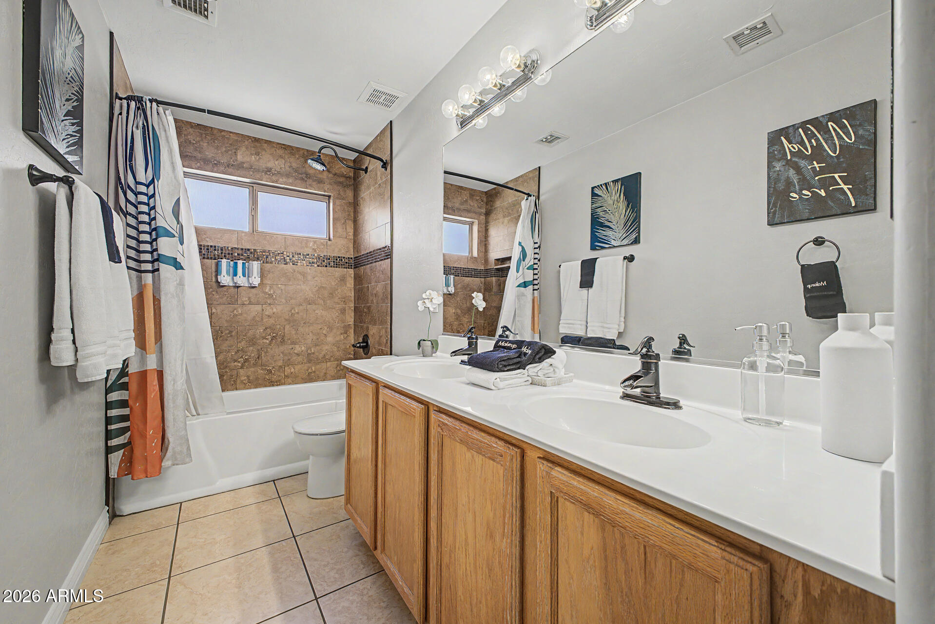HIGHLAND POINT - Residential