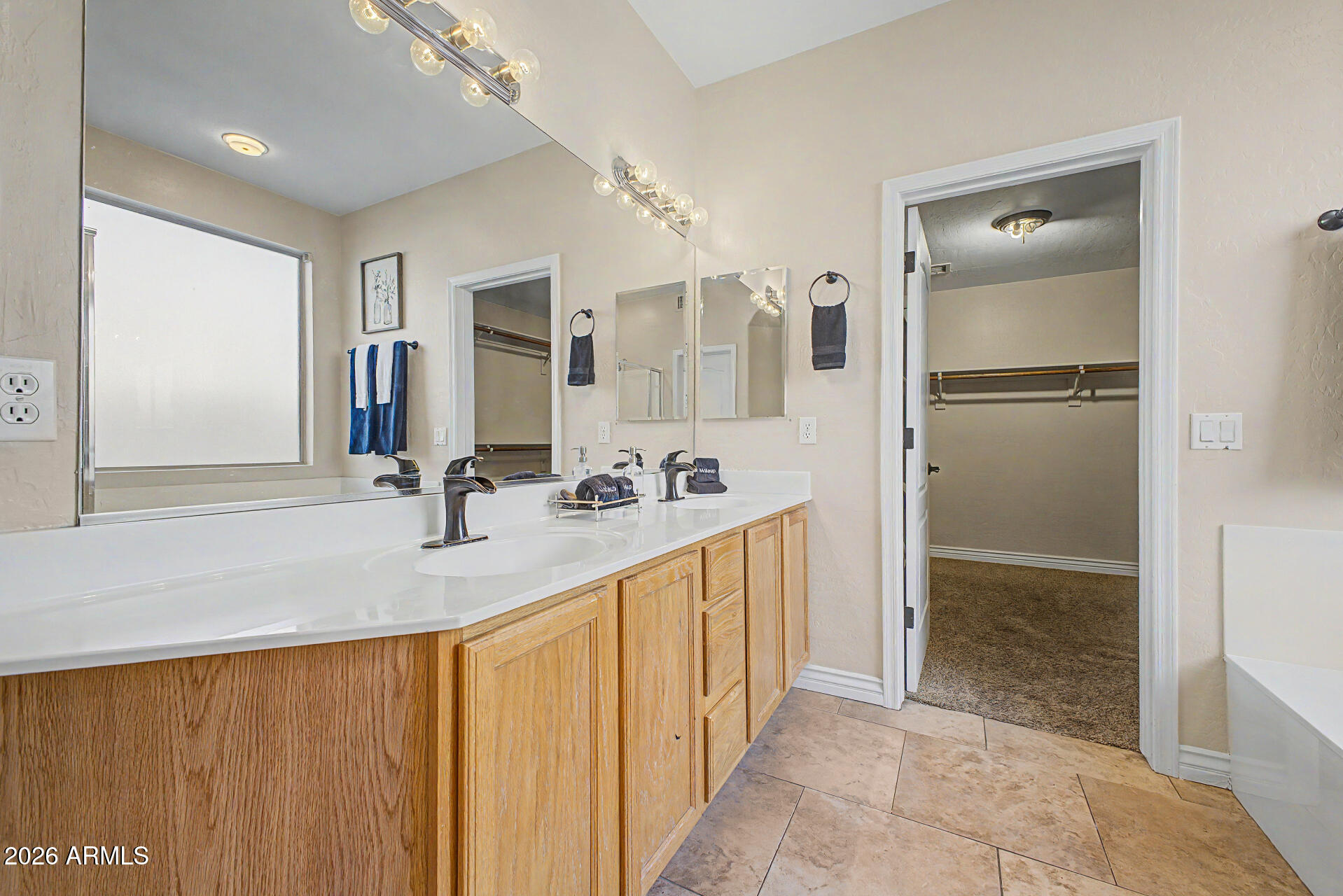 HIGHLAND POINT - Residential