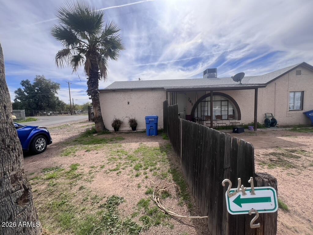 241 E ELWOOD Street 2