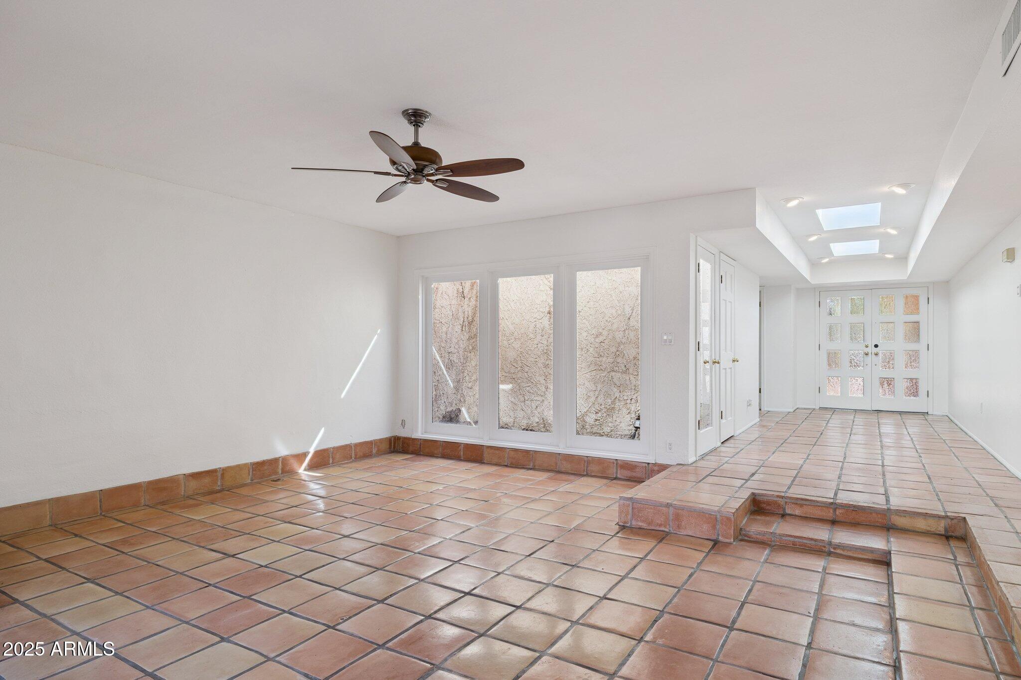 7702 N VIA CAMELLO DEL NORTE --