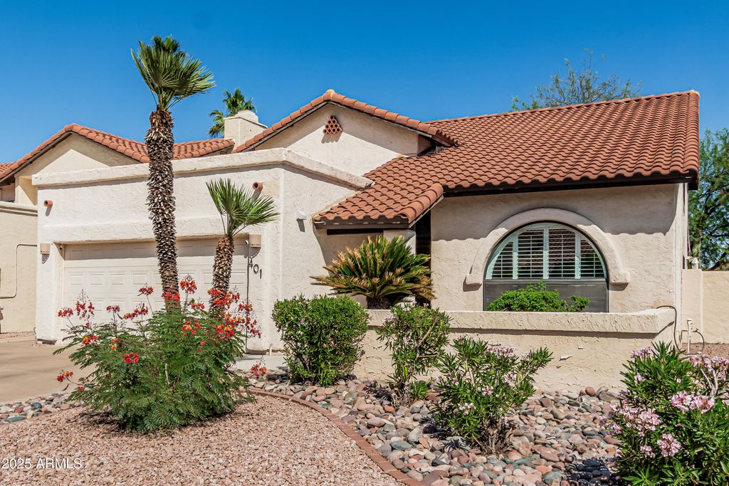 Photo of 401 E Barbara Drive, Tempe, AZ 85288 (MLS # 6887616)