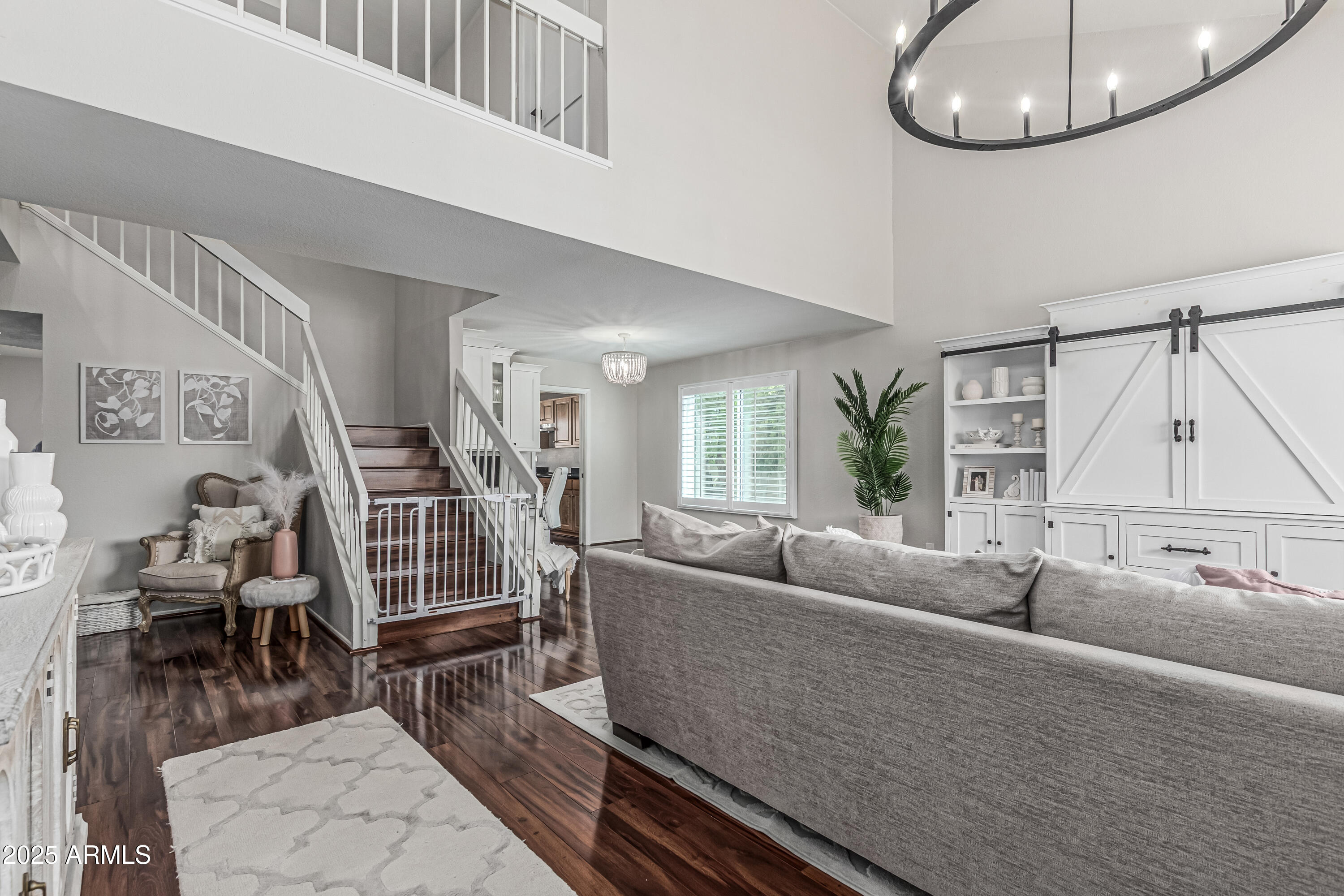 401 E Barbara Drive