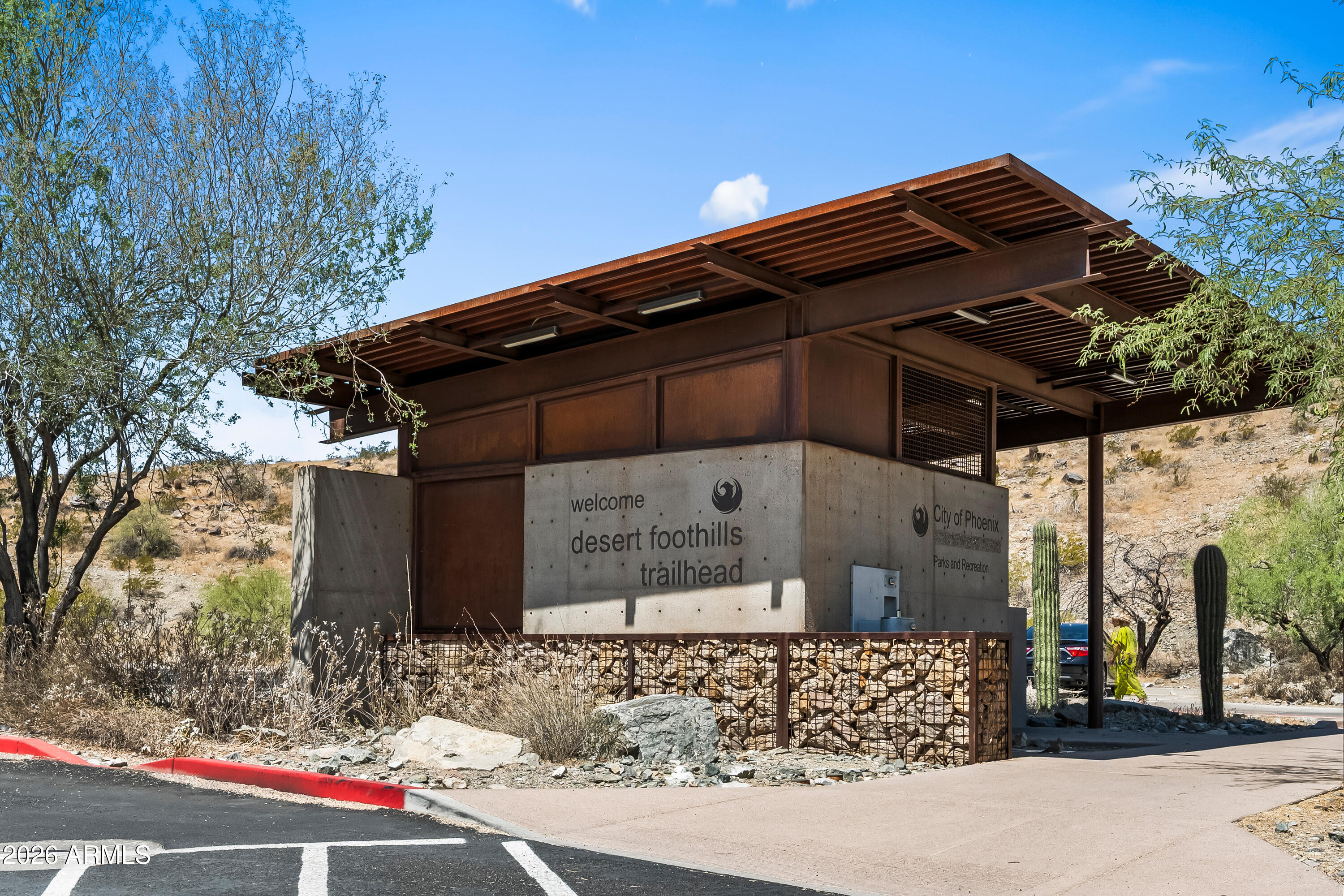 STONECLIFFE CONDOMINIUM - Residential