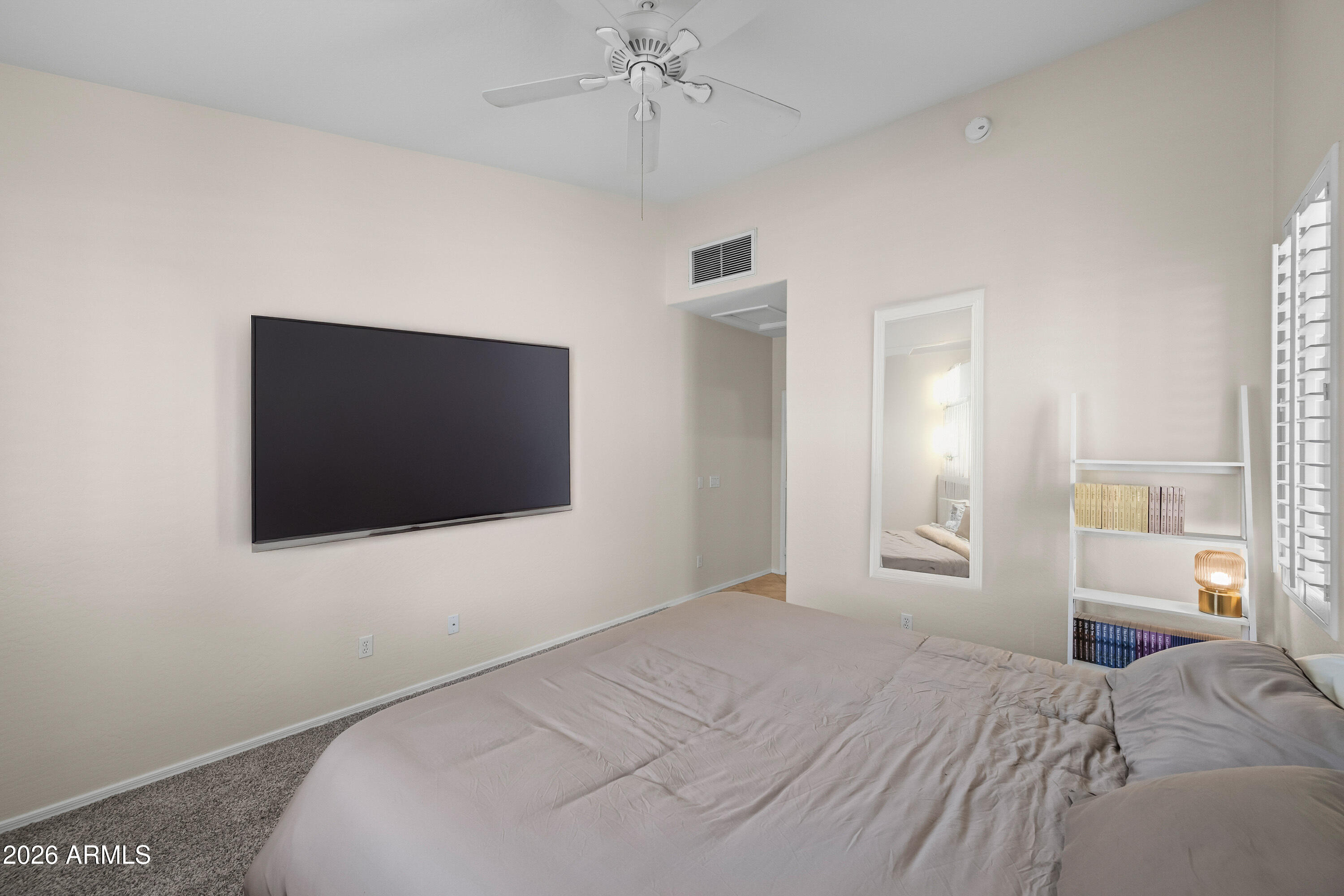 STONECLIFFE CONDOMINIUM - Residential