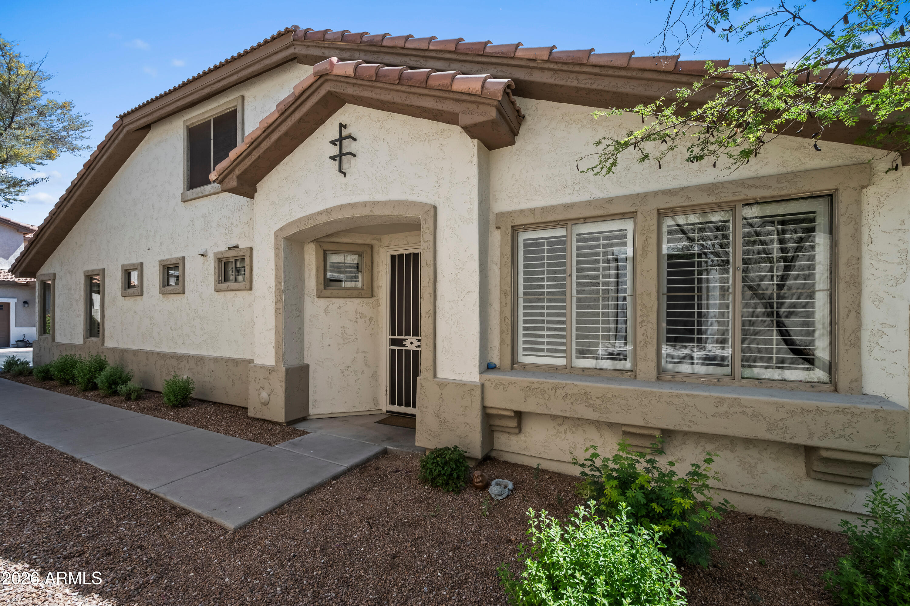 STONECLIFFE CONDOMINIUM - Residential