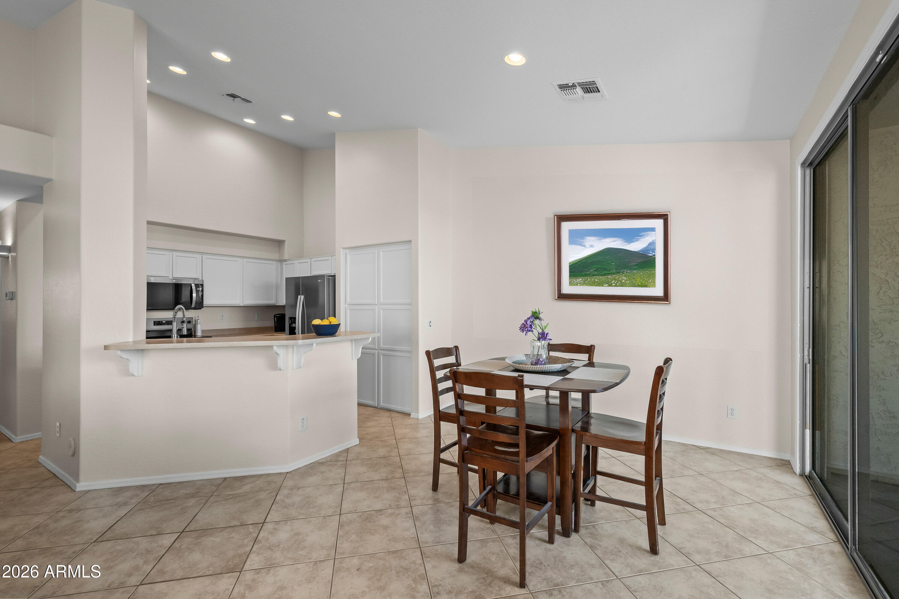 STONECLIFFE CONDOMINIUM - Residential
