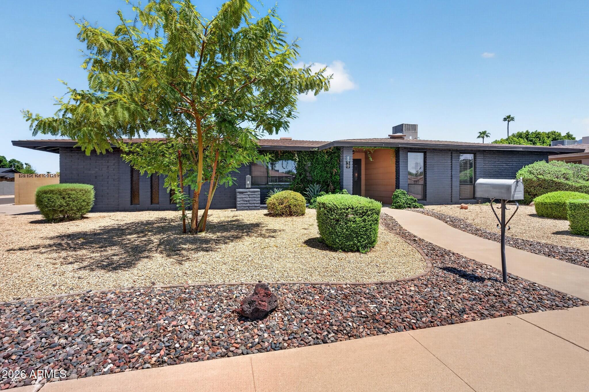 4332 W ECHO Lane