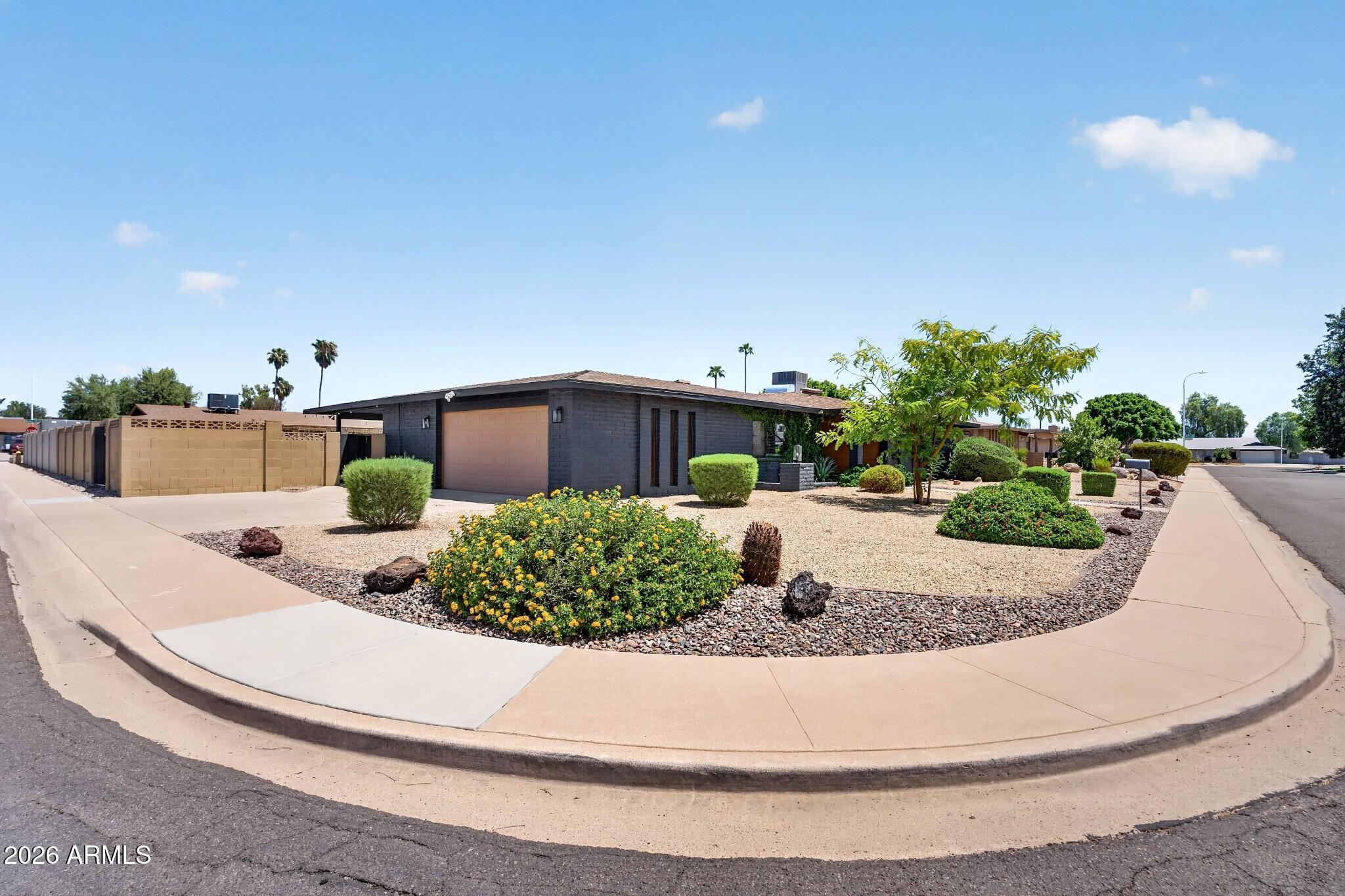 4332 W ECHO Lane