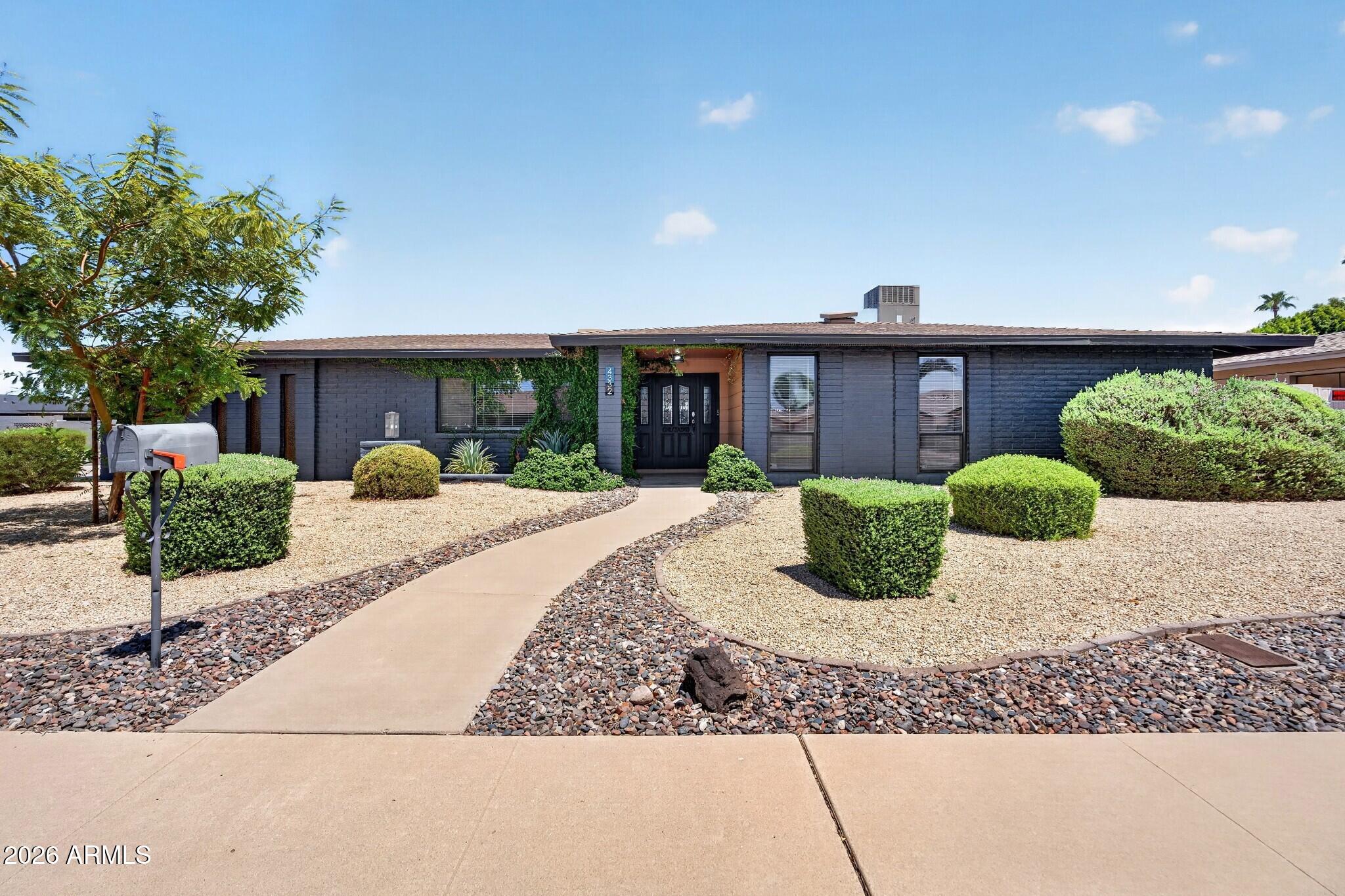 4332 W ECHO Lane