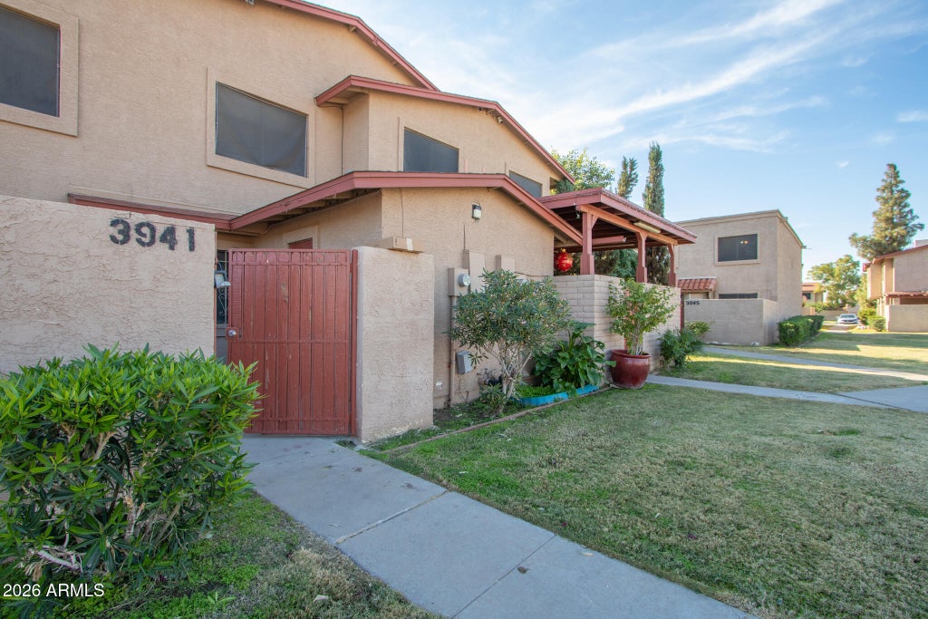 Photo of 3941 W Wonderview Road, Phoenix, AZ 85019 (MLS # 7073763)