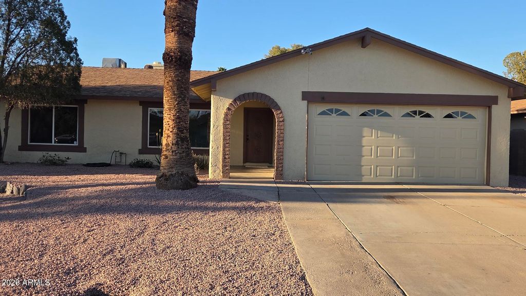 Photo of 2330 E Alameda Drive, Tempe, AZ 85282 (MLS # 6975795)