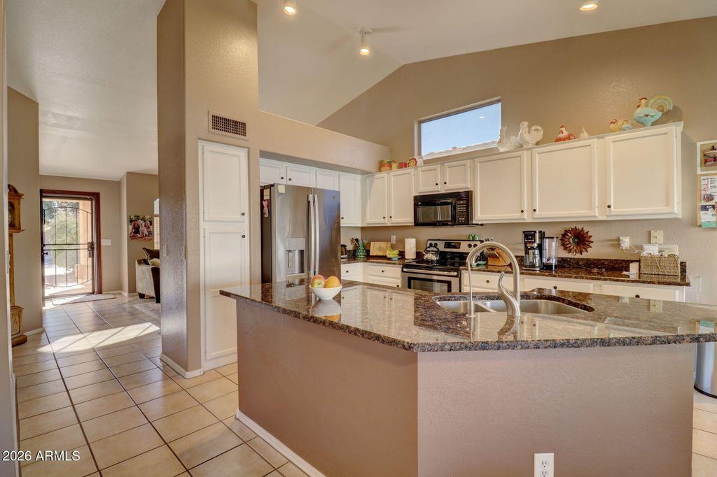 Photo of 1048 W Swan Drive, Chandler, AZ 85286 (MLS # 6969453)