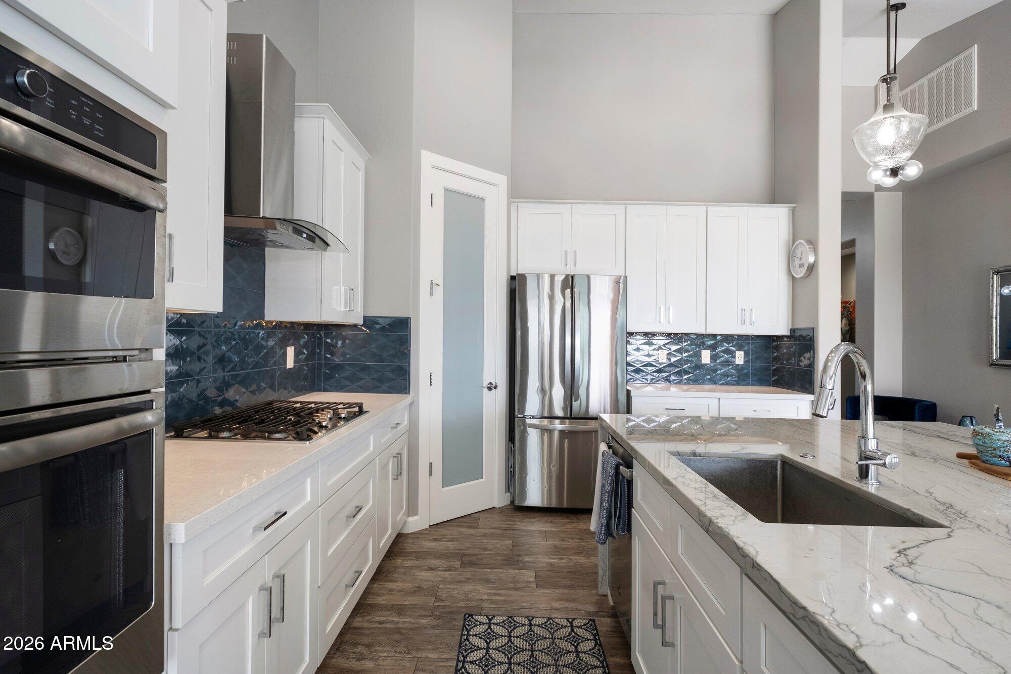 7027 E BARWICK Drive