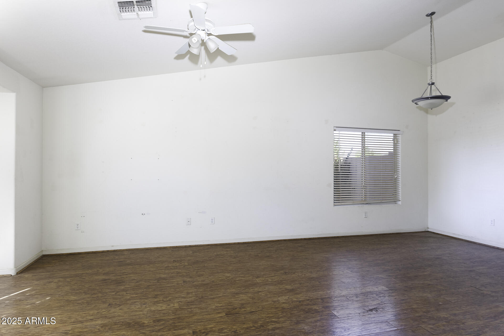 412 E DARTMOUTH Drive